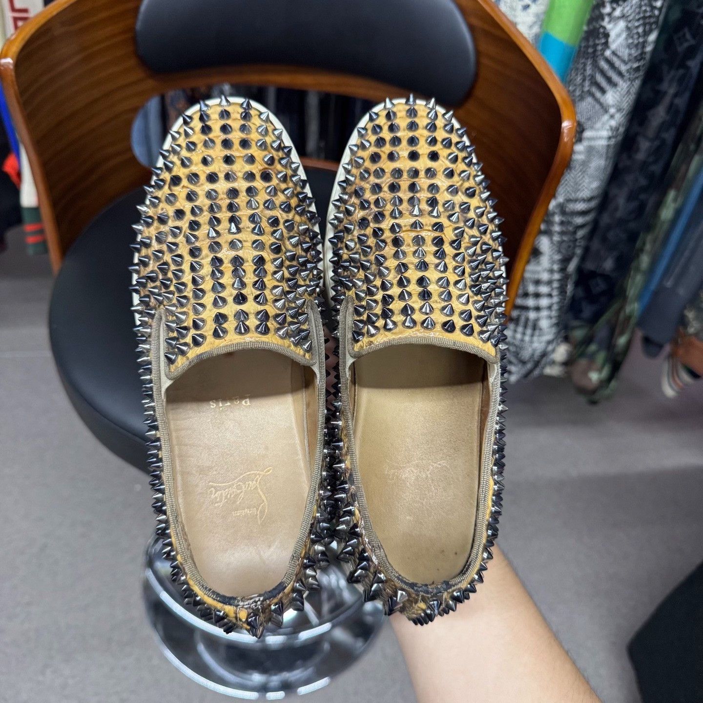 Christian Louboutin Christian Louboutin Animal Print Gold Lowtop Sneakers Men Size US 7.5 / EU 40-41 - 9 Thumbnail