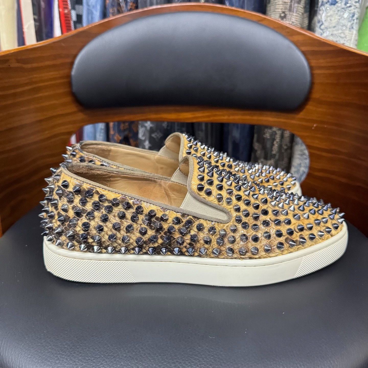 Christian Louboutin Christian Louboutin Animal Print Gold Lowtop Sneakers Men Size US 7.5 / EU 40-41 - 4 Thumbnail