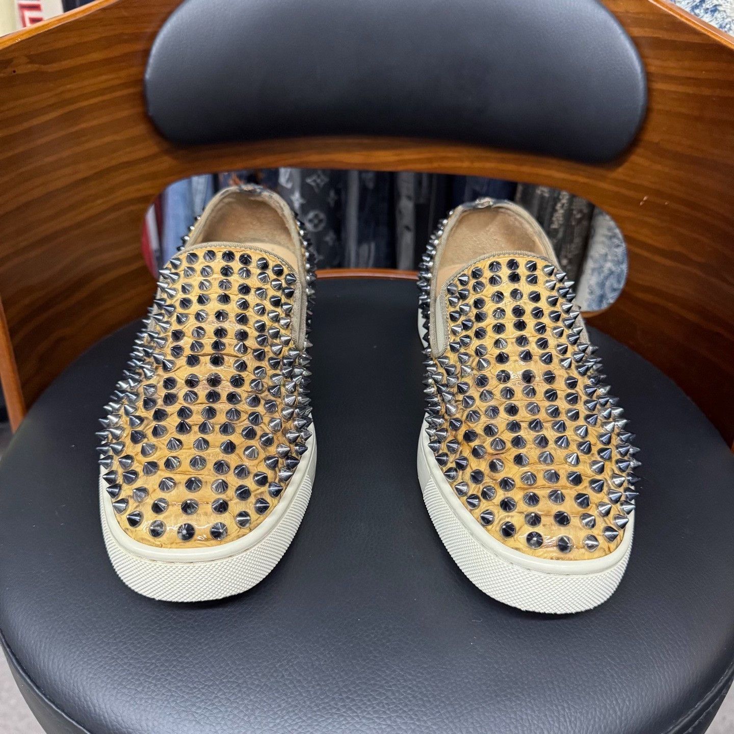 Christian Louboutin Christian Louboutin Animal Print Gold Lowtop Sneakers Men Size US 7.5 / EU 40-41 - 2 Thumbnail