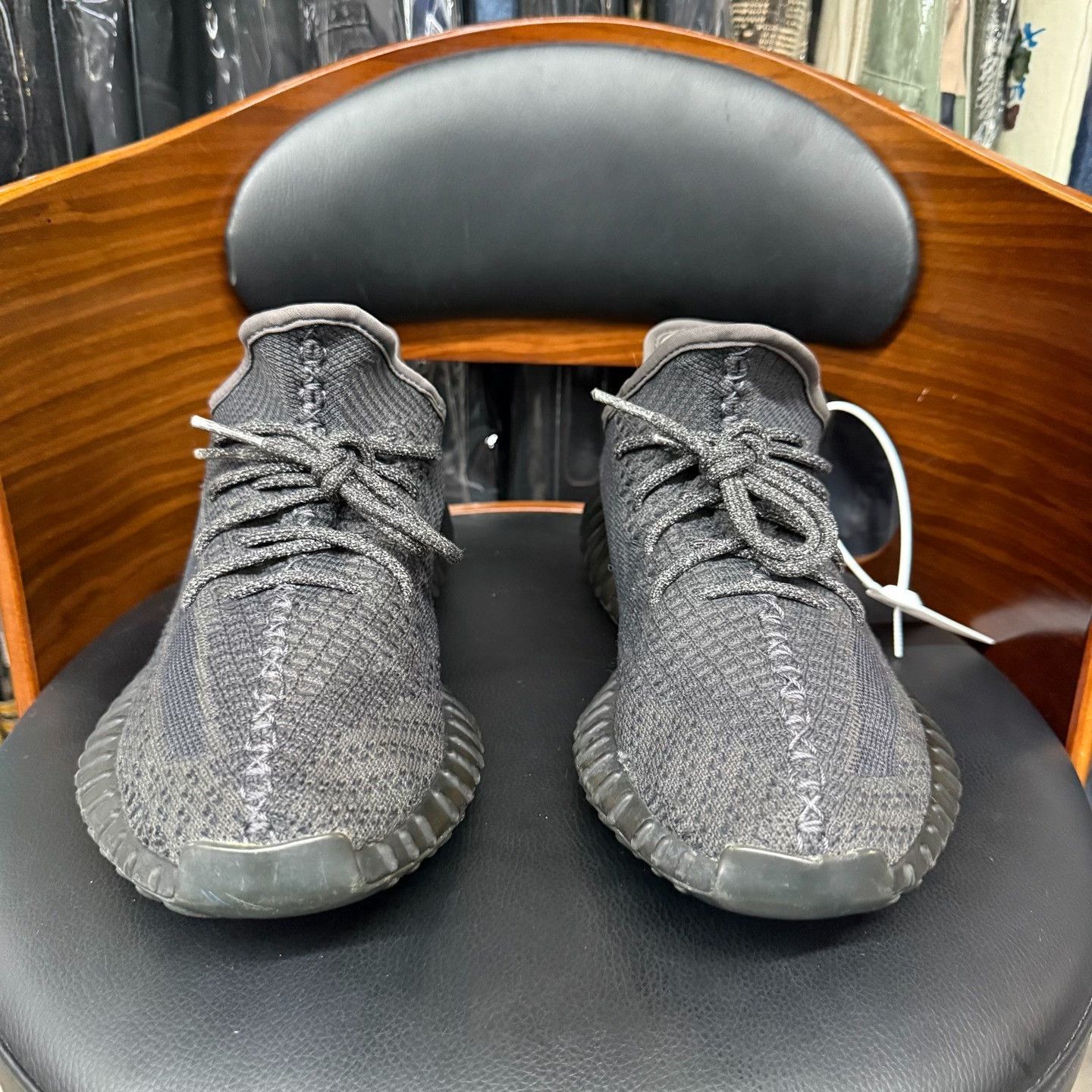 Adidas Adidas YEEZY350 Black Lowtop Sneakers 9.5 Men Size US 9.5 / EU 42-43 - 2 Thumbnail