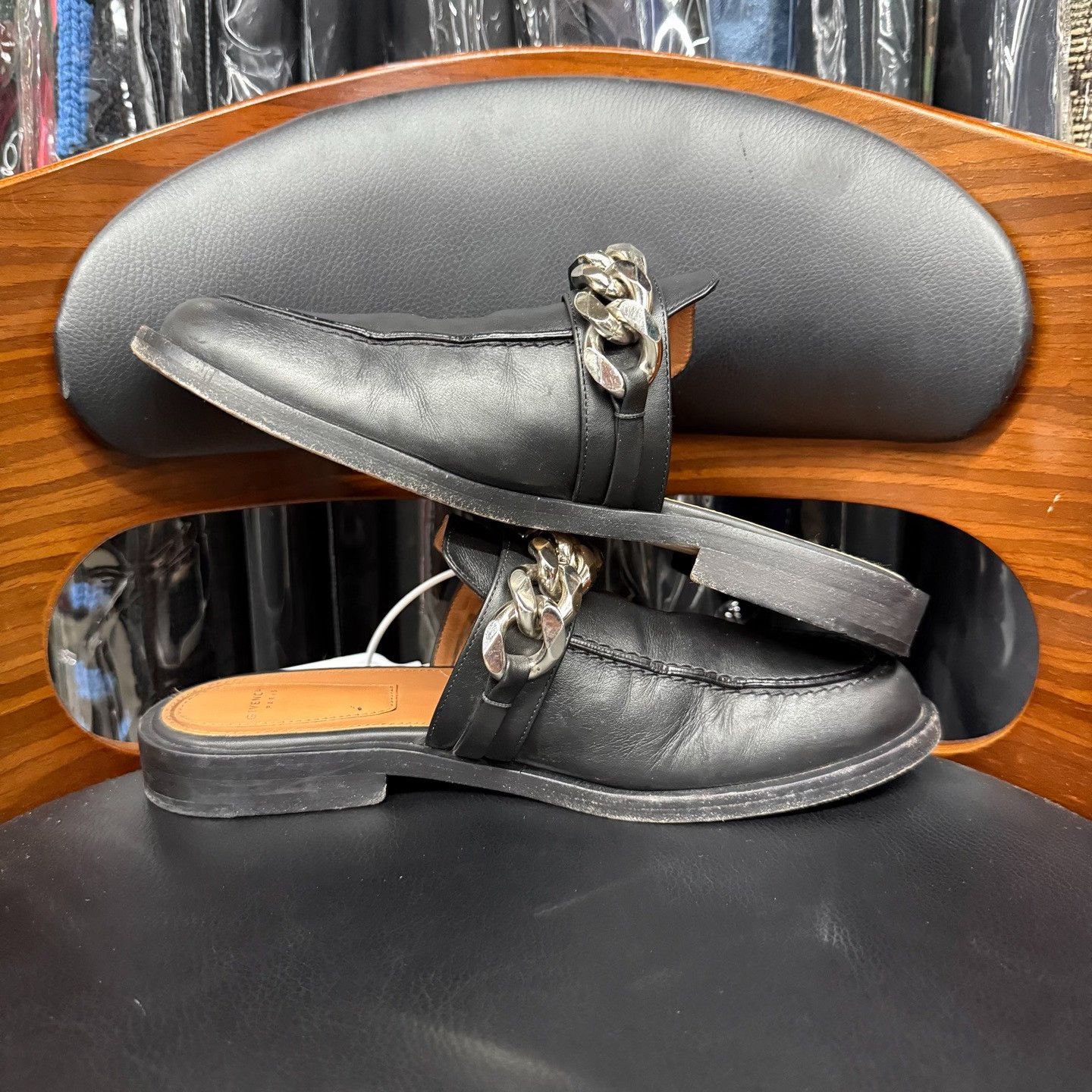 Givenchy Givenchy Leather Black Lowtop Sneakers us_7-5 Women Size US 7.5 / IT 37.5 - 7 Thumbnail