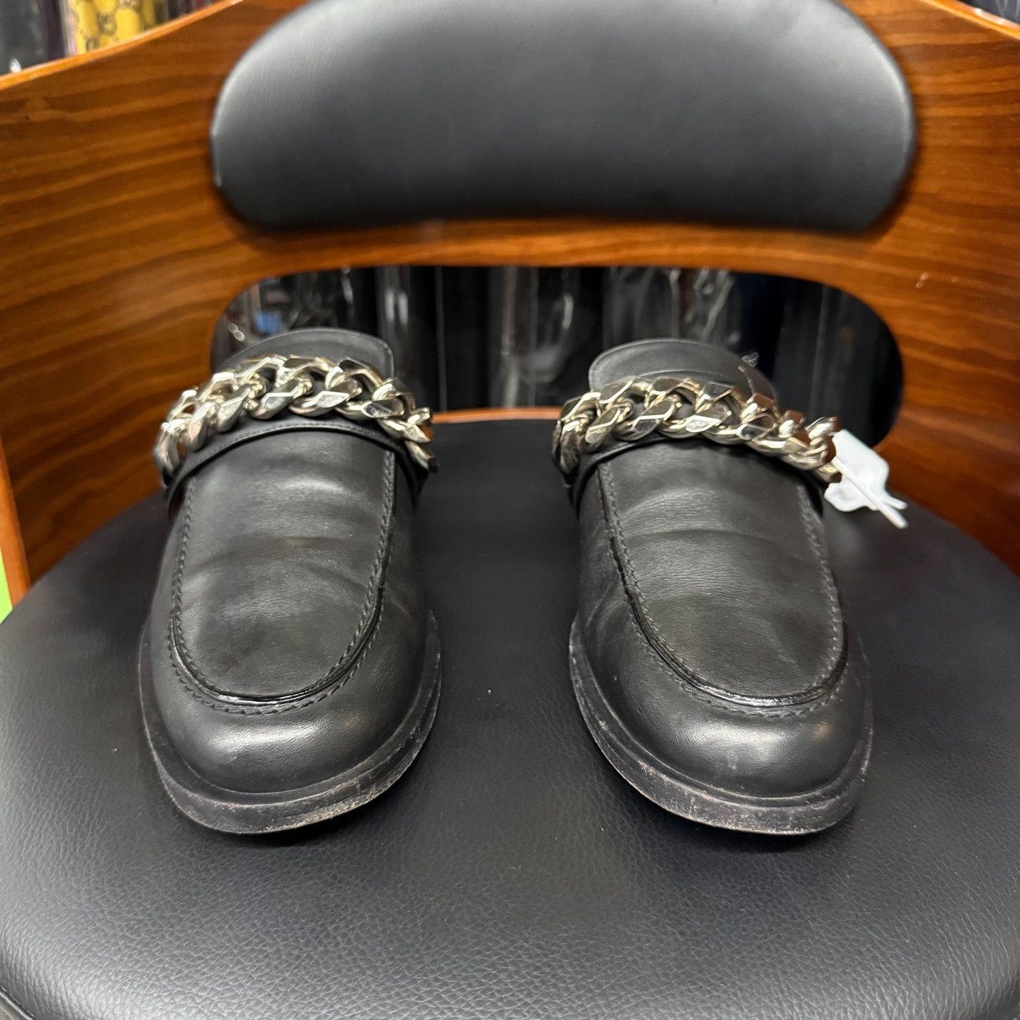 Givenchy Givenchy Leather Black Lowtop Sneakers us_7-5 Women Size US 7.5 / IT 37.5 - 2 Thumbnail