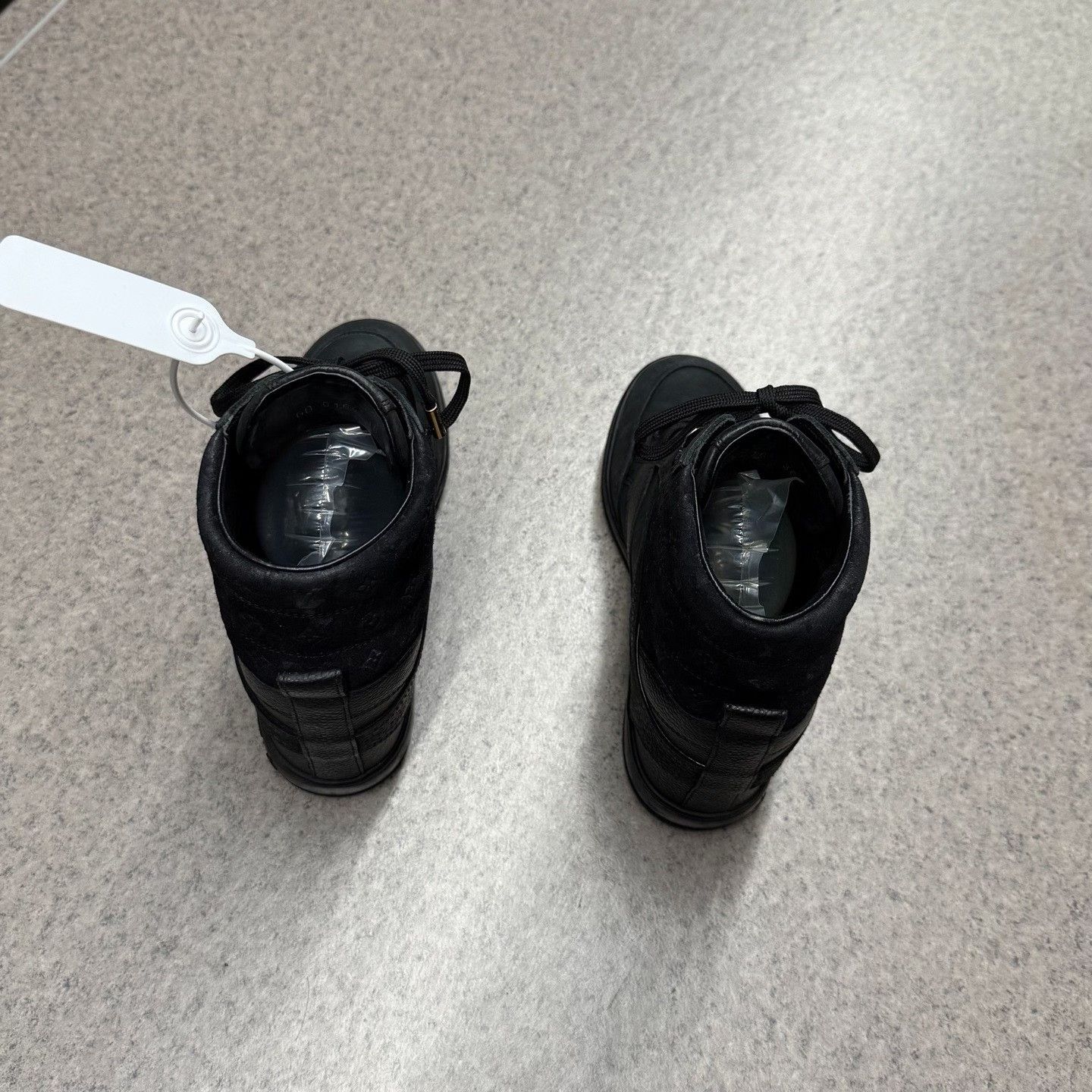 Louis Vuitton Louis Vuitton Black Boots us_6 Women Size US 6 / IT 36 - 5 Thumbnail