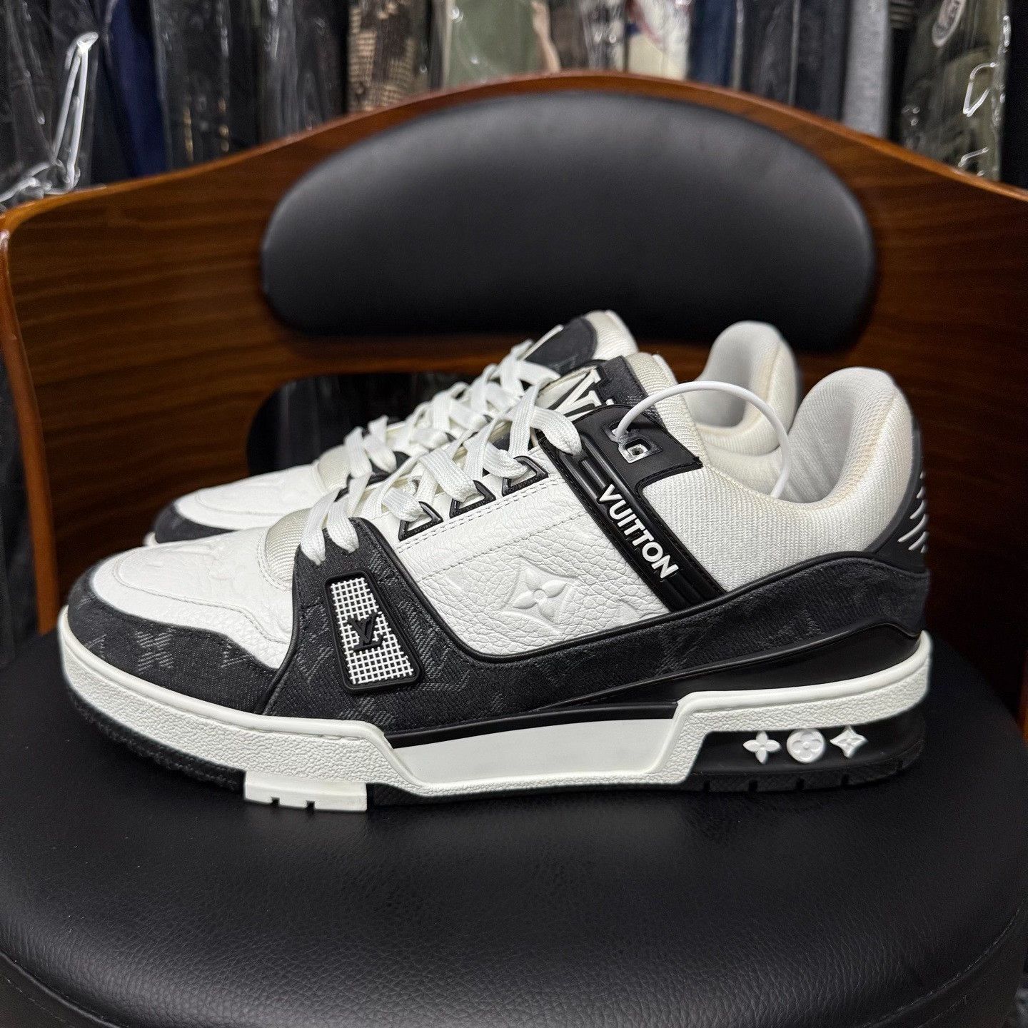 Louis Vuitton Louis Vuitton Training Denim Black Lowtop Sneakers 7.5 Men Size US 7.5 / EU 40-41 - 6 Thumbnail