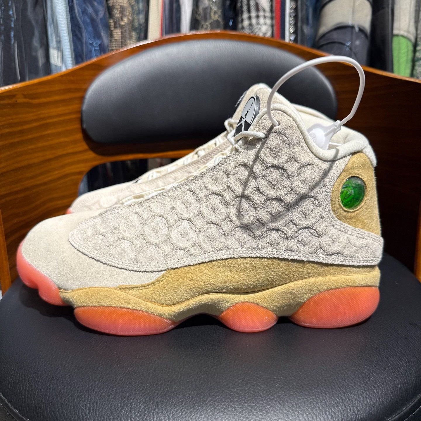 Nike Nike AJ13 Pink Lowtop Sneakers 10 Men Size US 10 / EU 43 - 6 Thumbnail