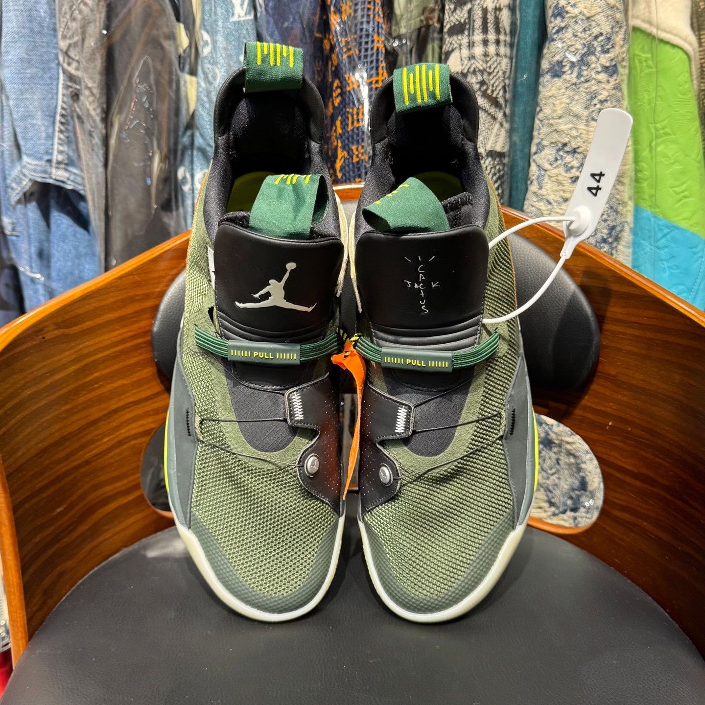 Nike Nike AJ33 Collab Green Lowtop Sneakers 10.5 Men Size US 10.5 / EU 43-44 - 5 Thumbnail