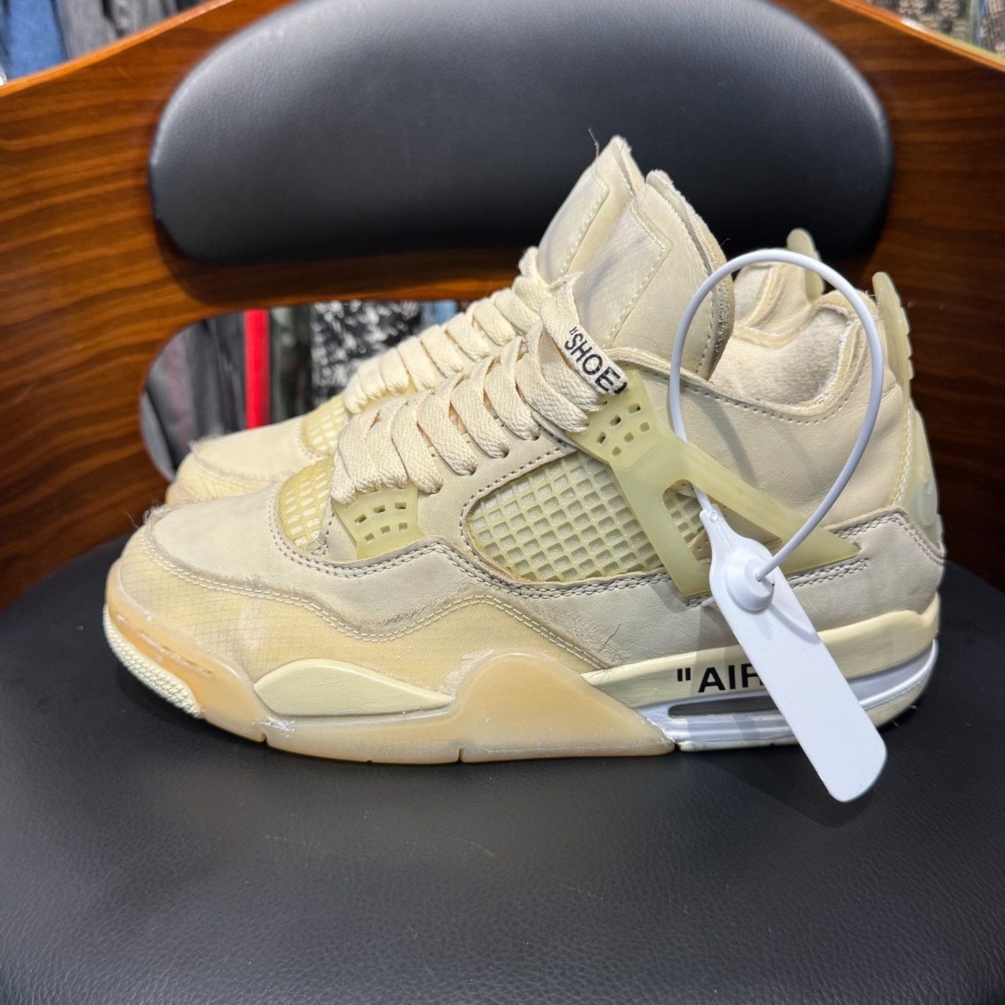 Nike Nike AJ4 Collab White Lowtop Sneakers 6 Men Size US 6 / EU 39 - 6 Thumbnail