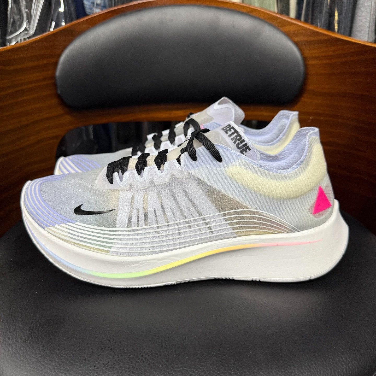 Nike Nike ZOOM FLY1 Rainbow Multi Lowtop Sneakers 8.5 Men Size US 8.5 / EU 41-42 - 6 Thumbnail
