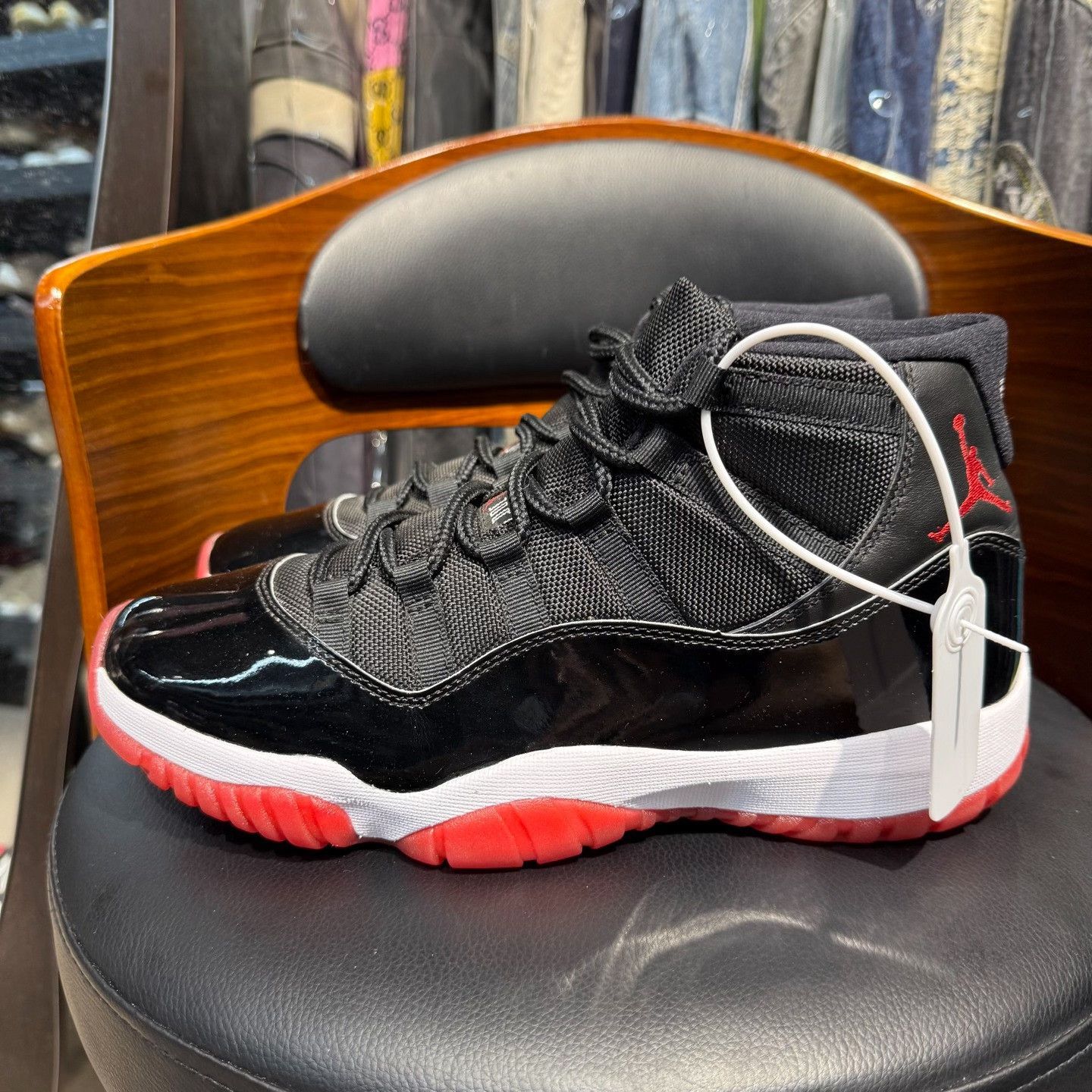 Nike Nike AJ11 Black Lowtop Sneakers 44.5 Men Size US 11 / EU 44 - 6 Thumbnail