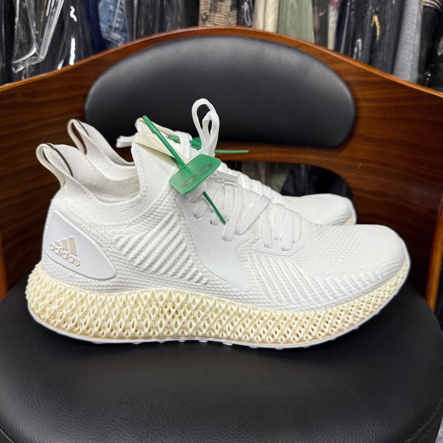 Adidas Adidas White Lowtop Sneakers 44.5 Men Size US 11 / EU 44 - 4 Thumbnail