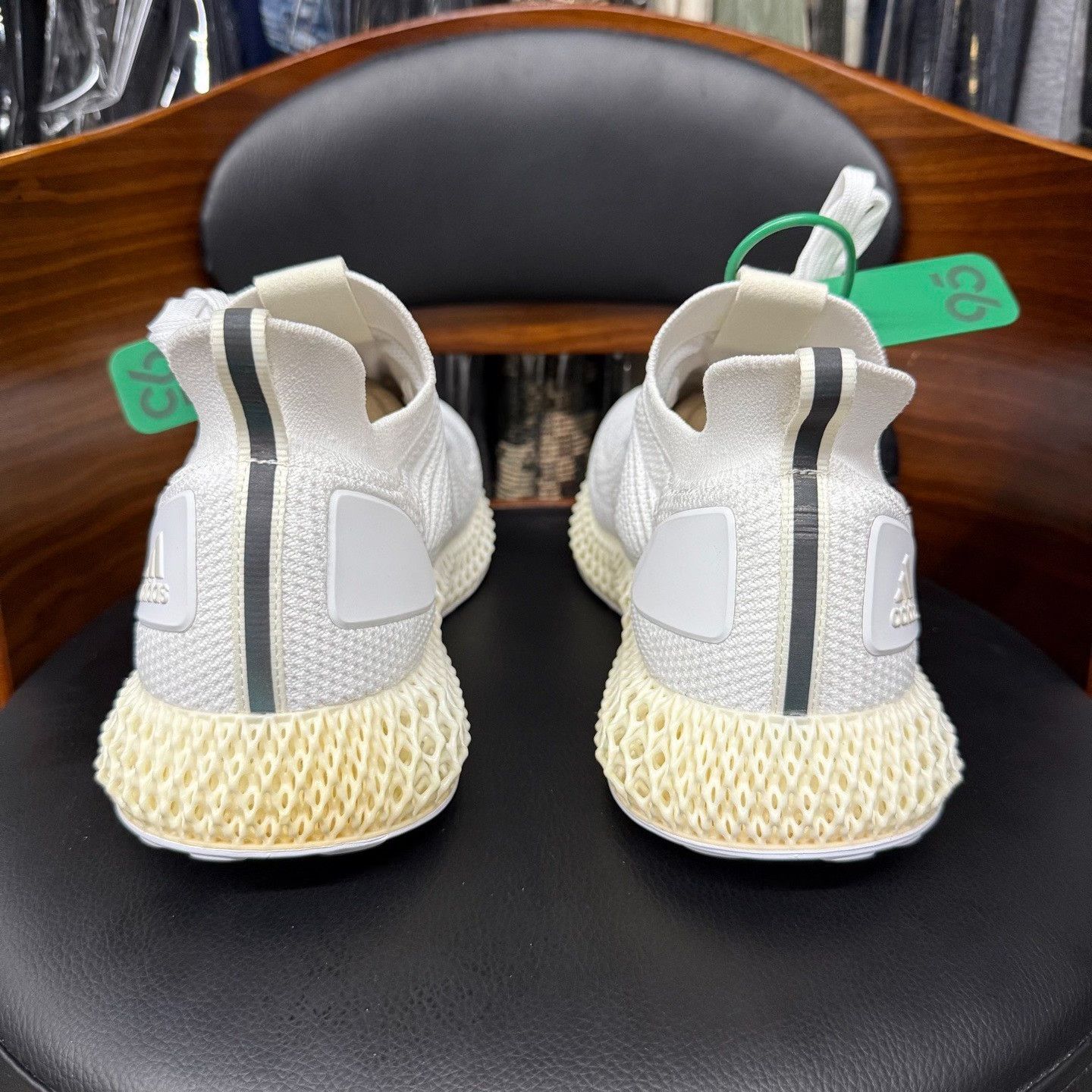 Adidas Adidas White Lowtop Sneakers 44.5 Men Size US 11 / EU 44 - 3 Thumbnail