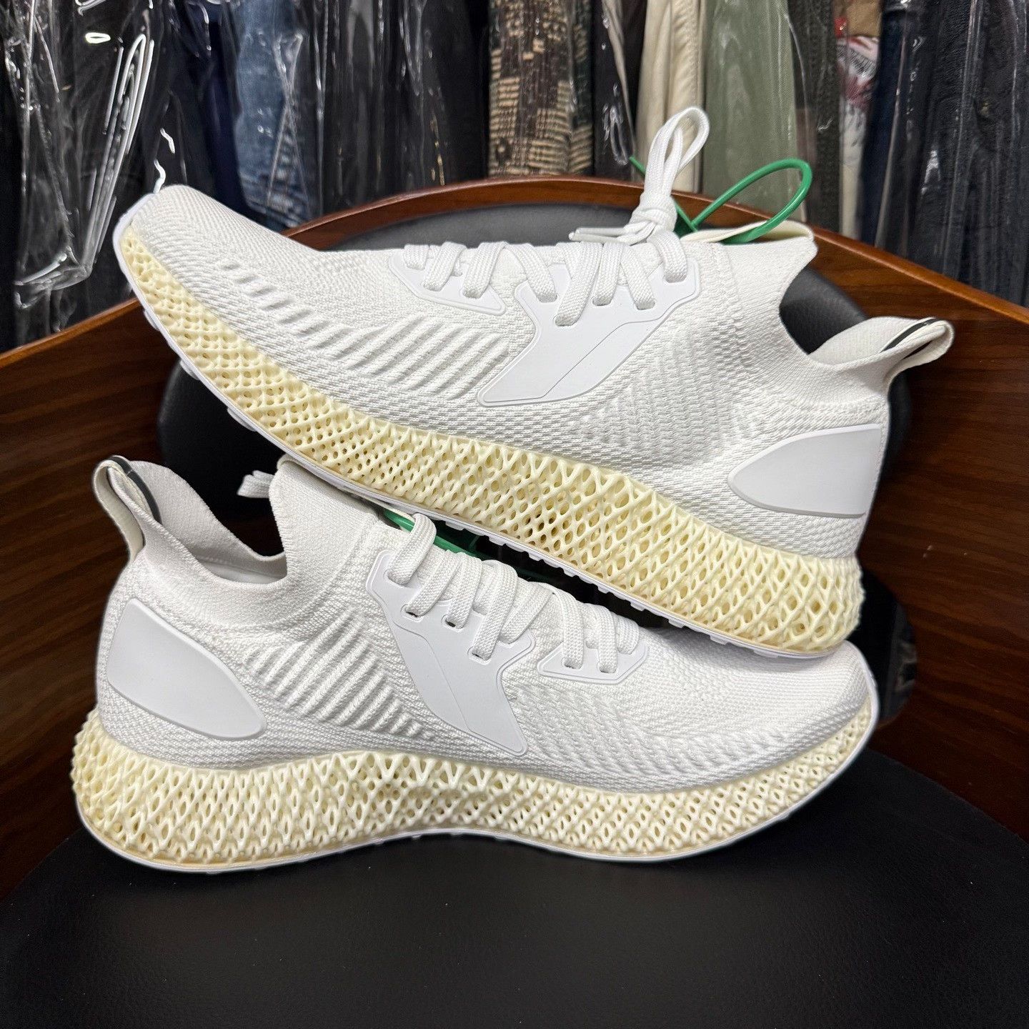 Adidas Adidas White Lowtop Sneakers 44.5 Men Size US 11 / EU 44 - 7 Thumbnail