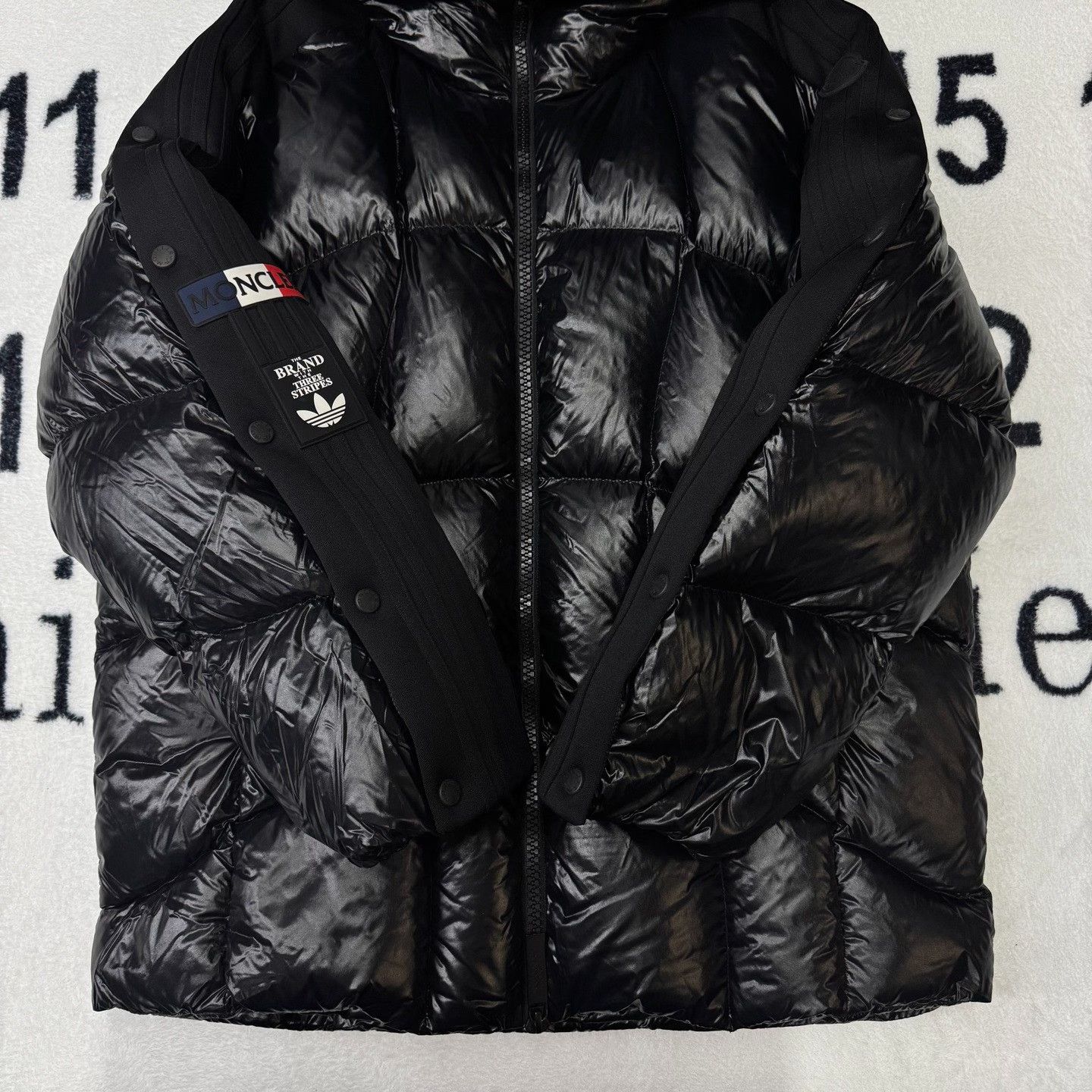 Moncler Moncler Down Hoodie L Men Size US L / EU 52-54 / 3 - 2 Thumbnail