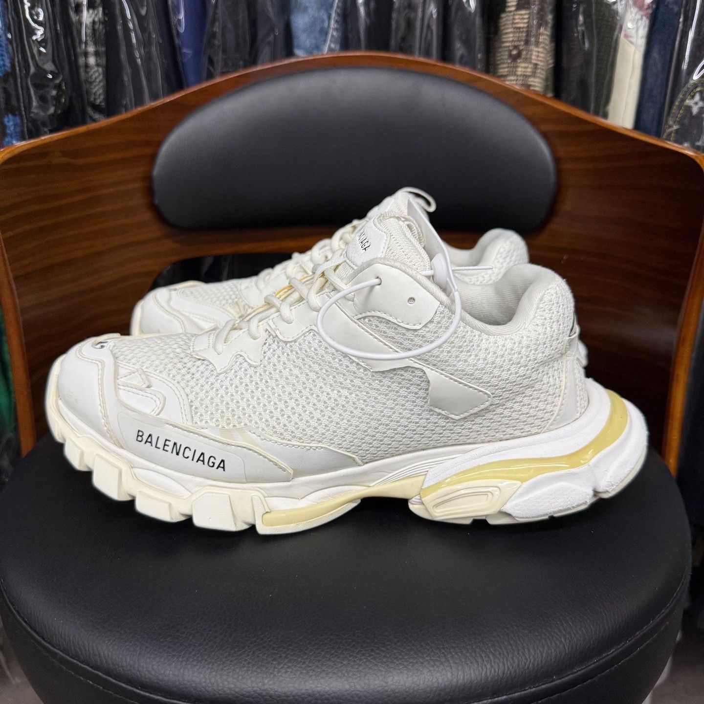 Balenciaga Balenciaga Nylon White Lowtop Sneakers 42 Men Size US 9 / EU 42 - 6 Thumbnail