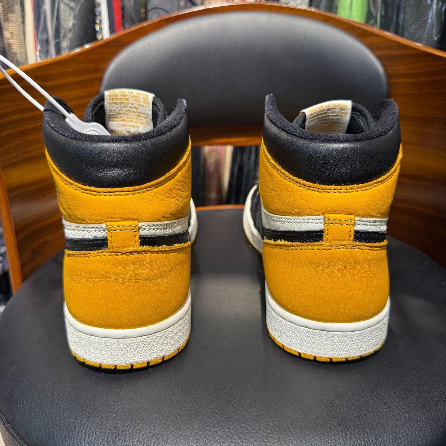 Nike Nike AJ1 Yellow Lowtop Sneakers 44 Men Size US 10.5 / EU 43-44 - 3 Thumbnail