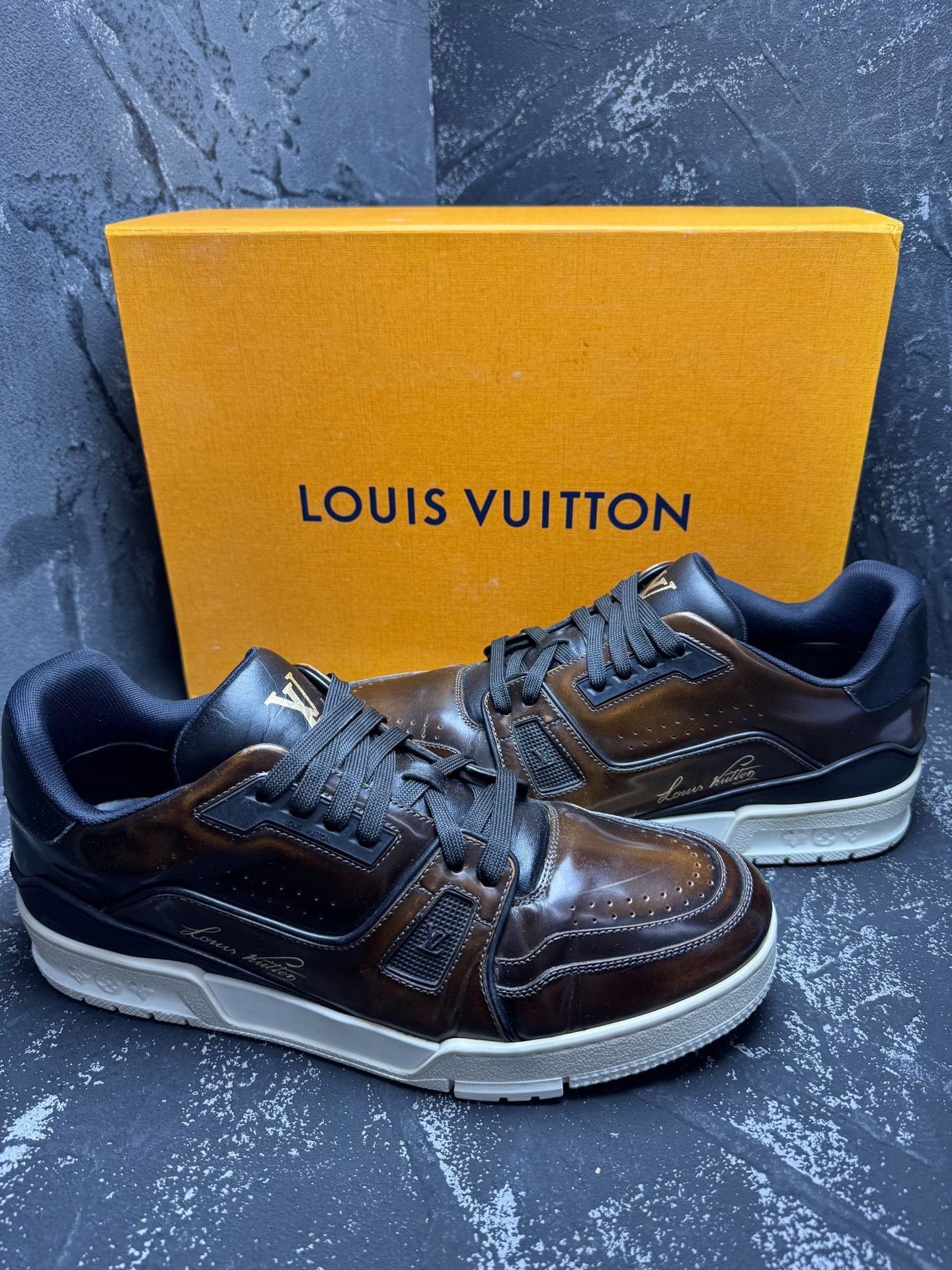 Louis Vuitton Louis Vuitton Training White Lowtop Sneakers 42 Men Size US 9 / EU 42 - 7 Thumbnail