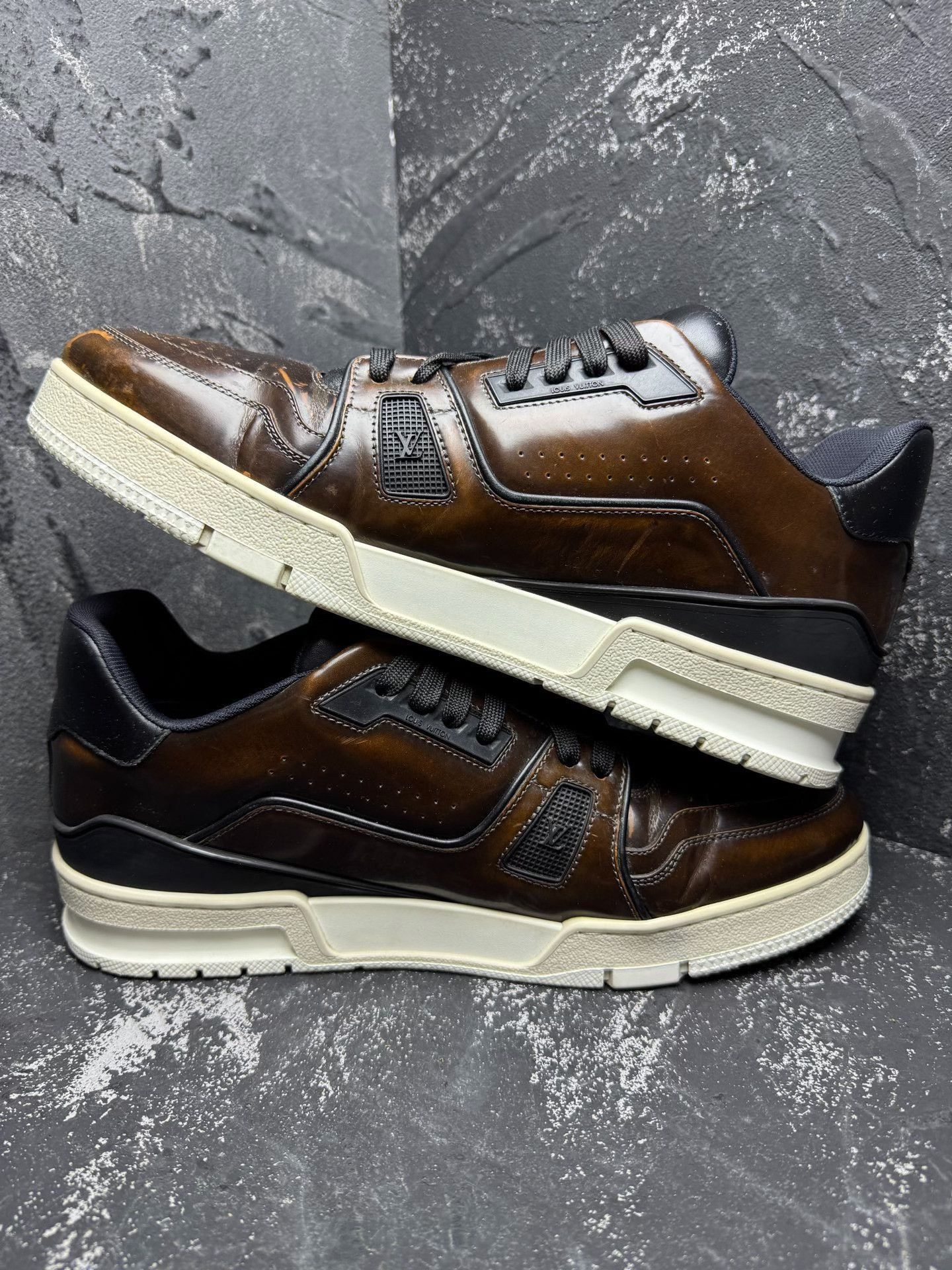 Louis Vuitton Louis Vuitton Training White Lowtop Sneakers 42 Men Size US 9 / EU 42 - 5 Thumbnail
