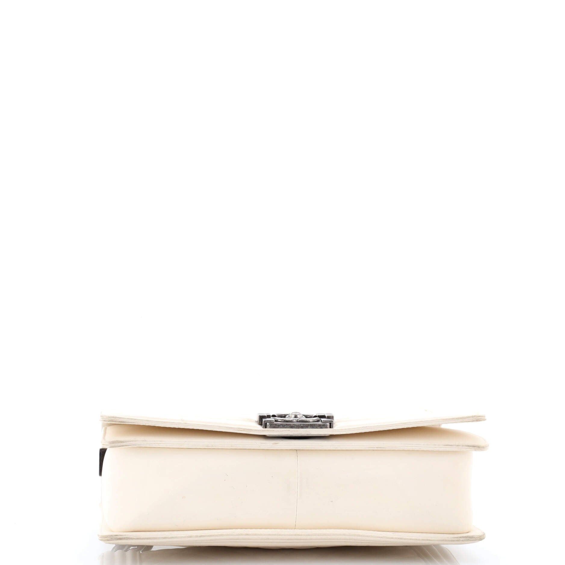 Chanel Boy Flap Bag Size ONE SIZE - 4 Thumbnail