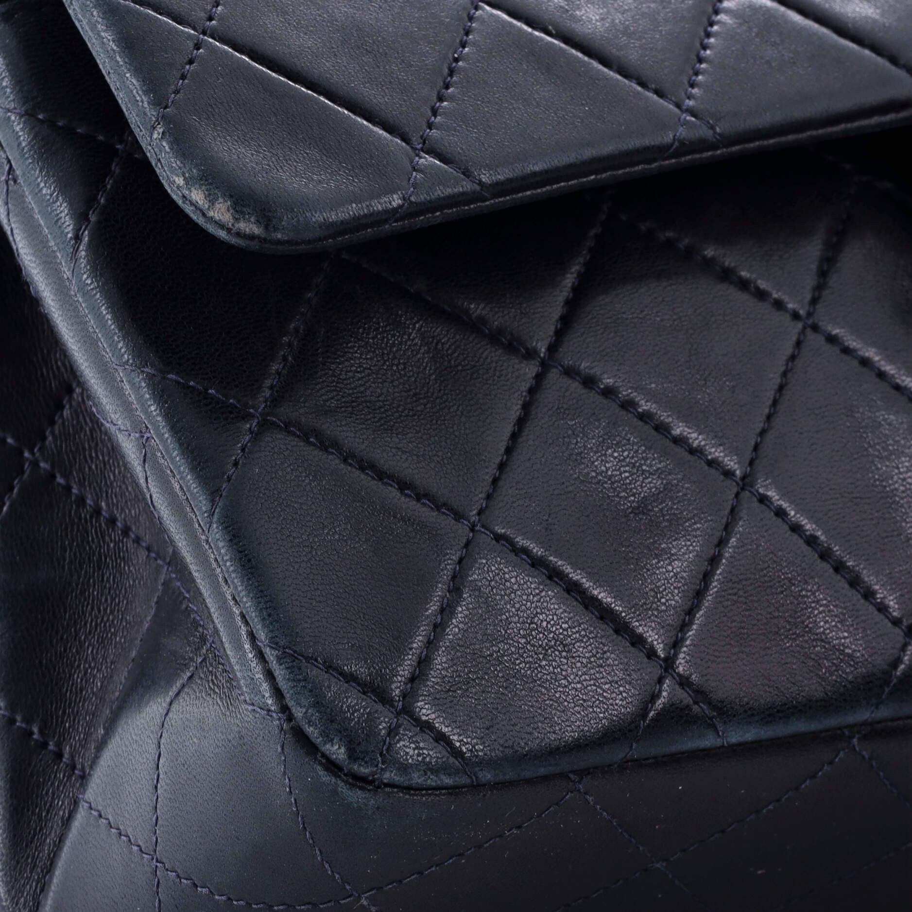 Chanel Vintage Classic Double Flap Bag Size ONE SIZE - 6 Thumbnail