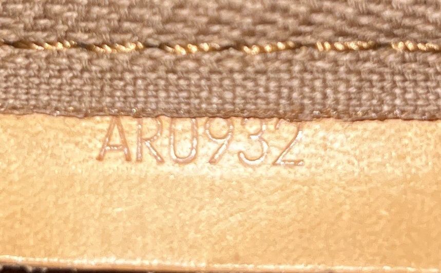 Louis Vuitton Saumur Handbag Size ONE SIZE - 9 Thumbnail