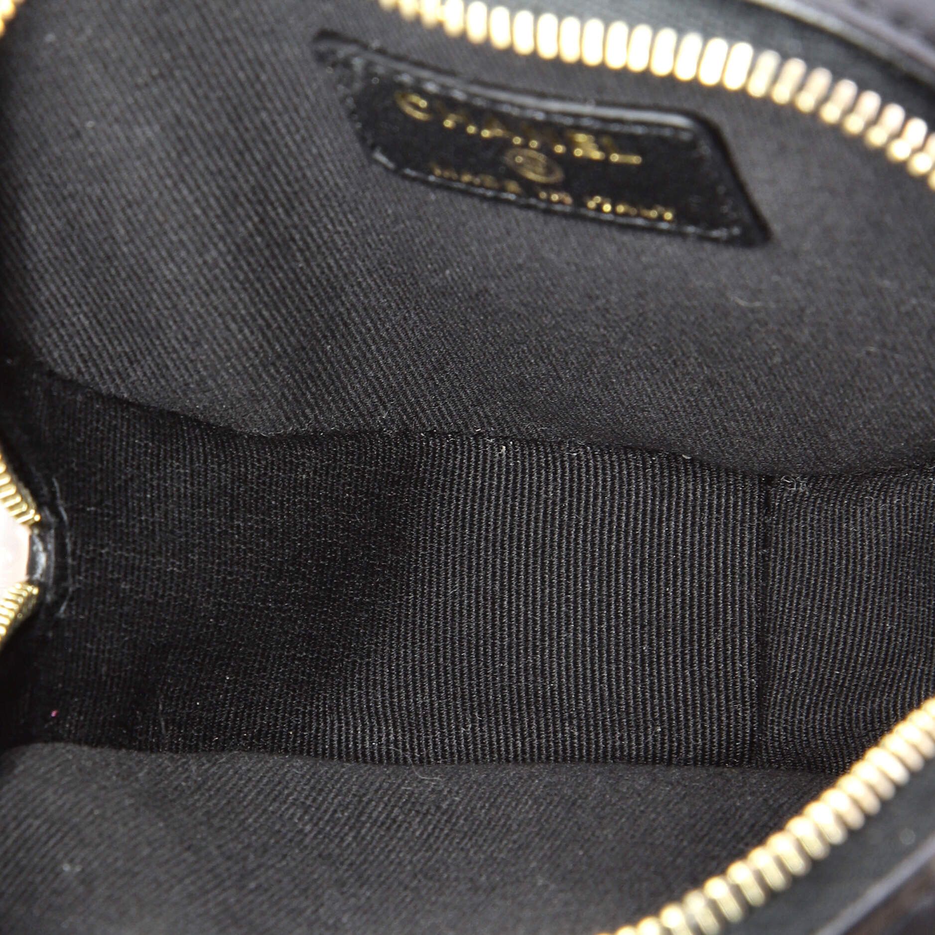 Chanel CC in Love Heart Clutch with Chain Size ONE SIZE - 5 Thumbnail