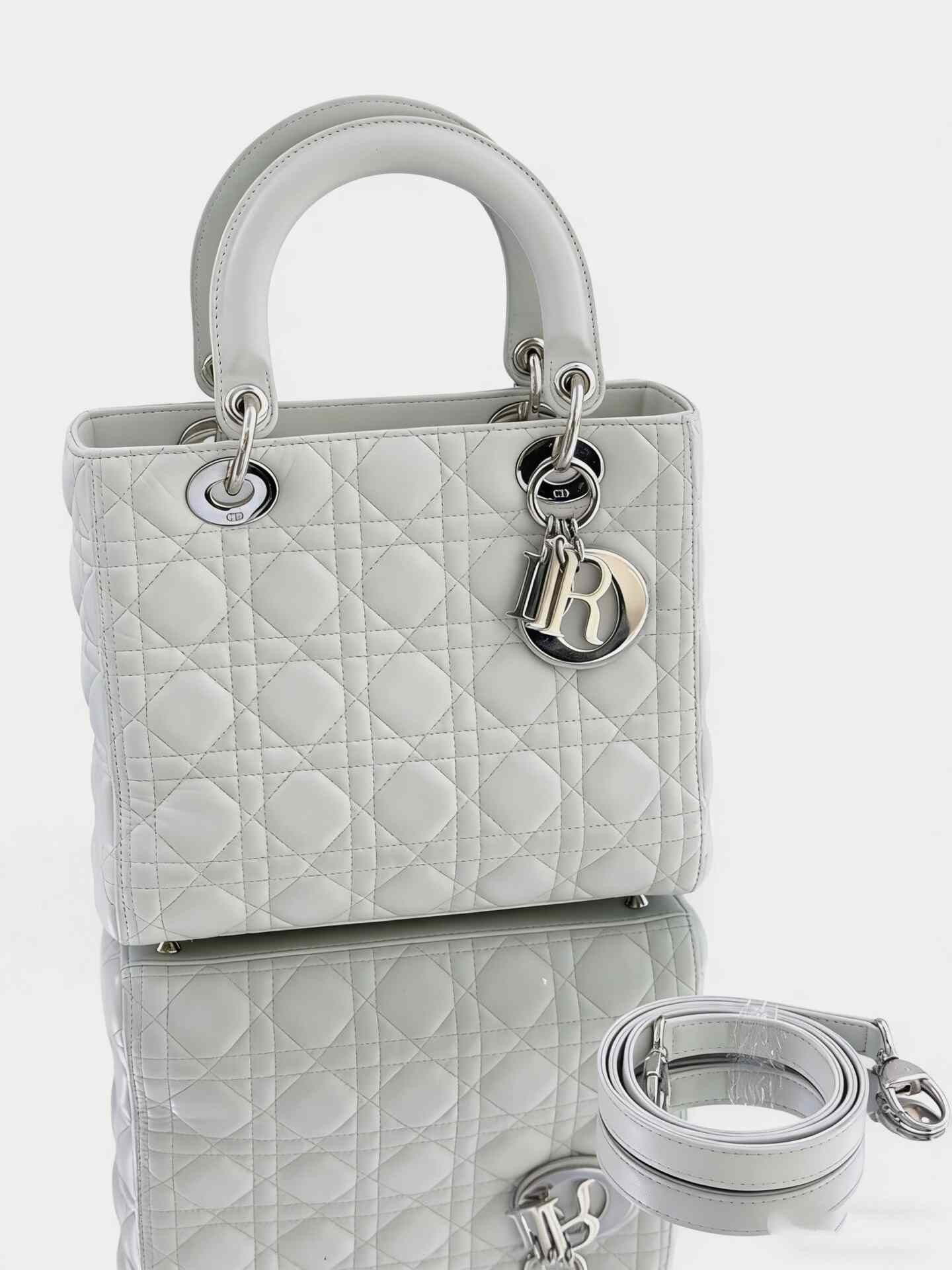 Dior Pre-loved Bag Very good condition Size ONE SIZE - 6 Thumbnail
