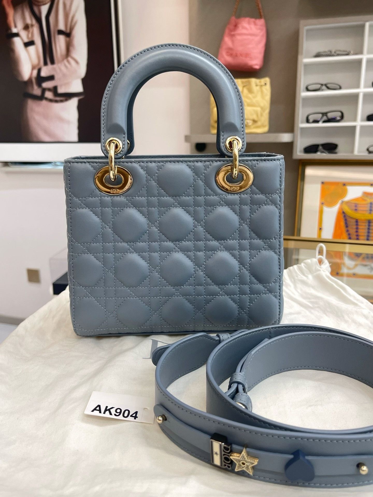 Dior Pre-loved Bag Very good condition Size ONE SIZE - 2 Thumbnail