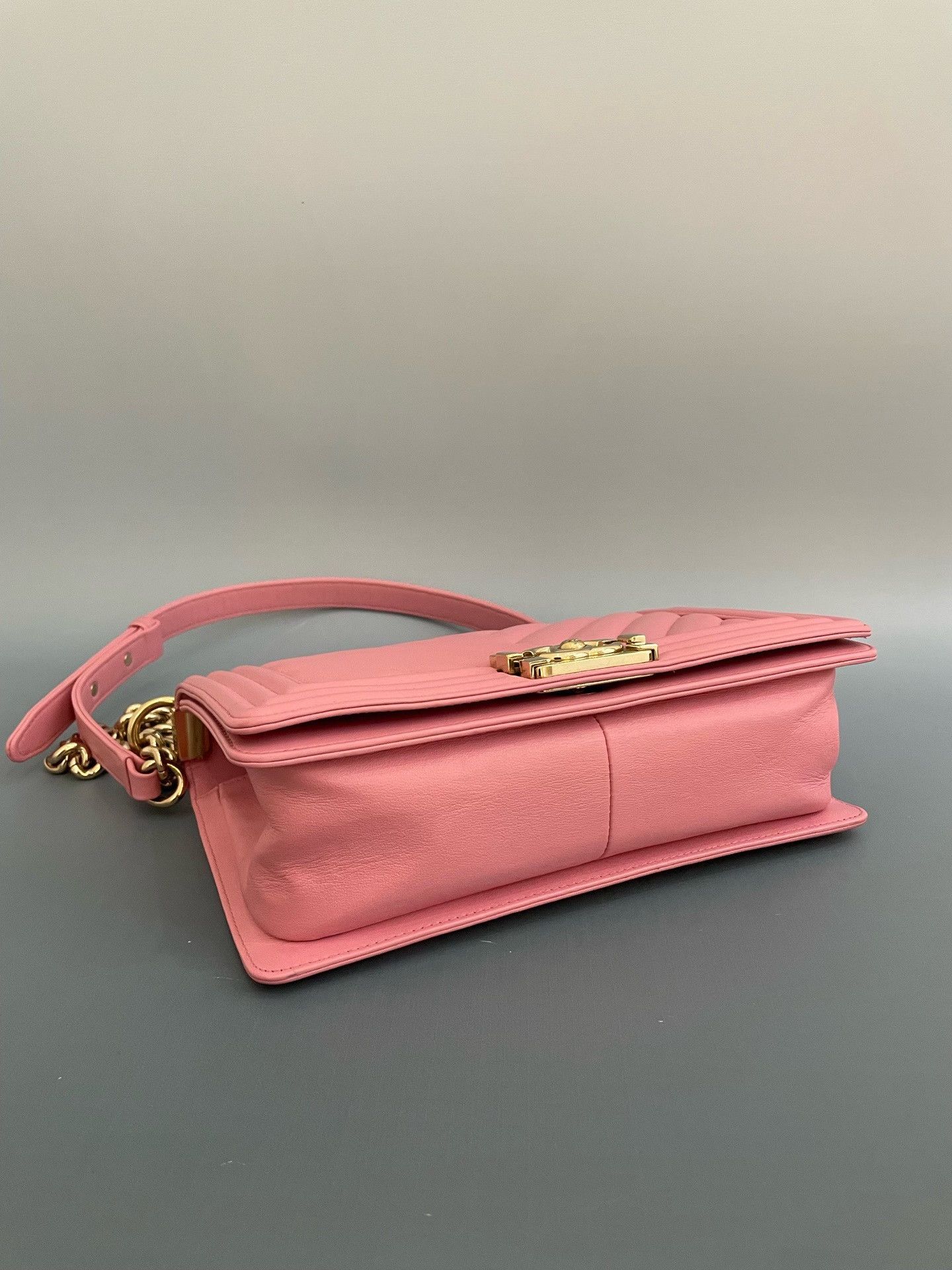 Chanel Pre-loved Bag Very good condition Size ONE SIZE - 6 Thumbnail