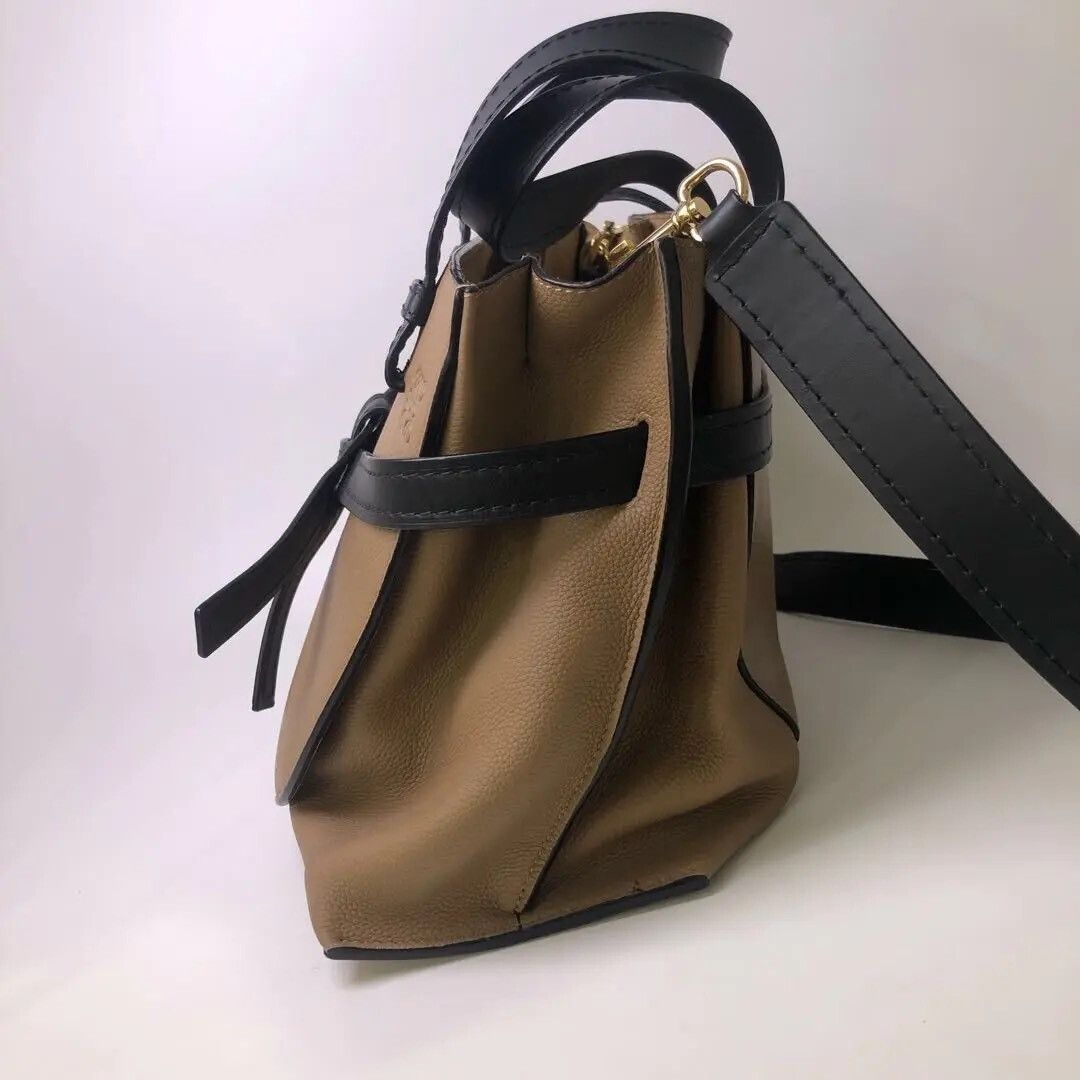 Loewe Pre-loved Bag Very good condition Size ONE SIZE - 4 Thumbnail