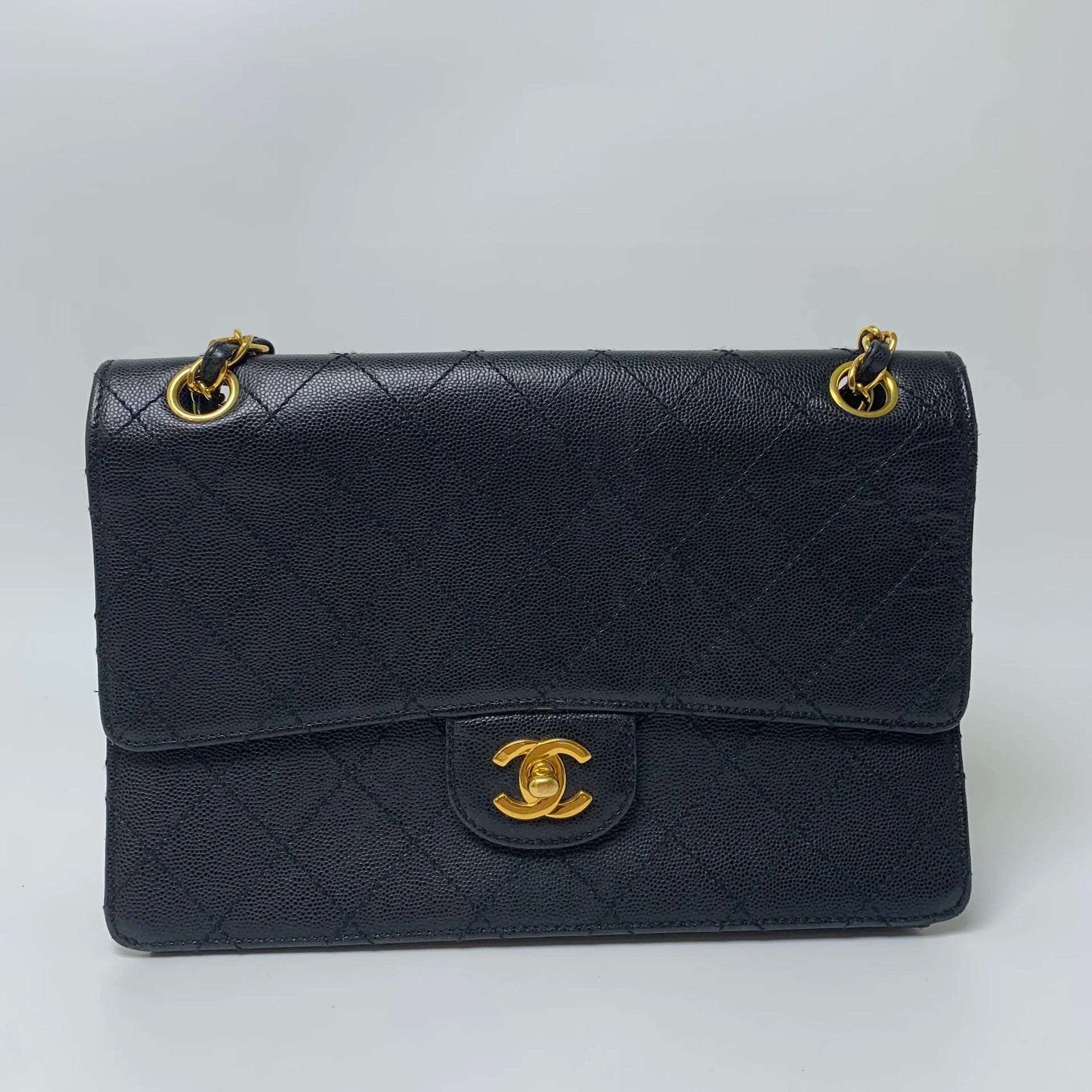 Chanel Pre-loved Bag Very good condition Size ONE SIZE - 2 Thumbnail