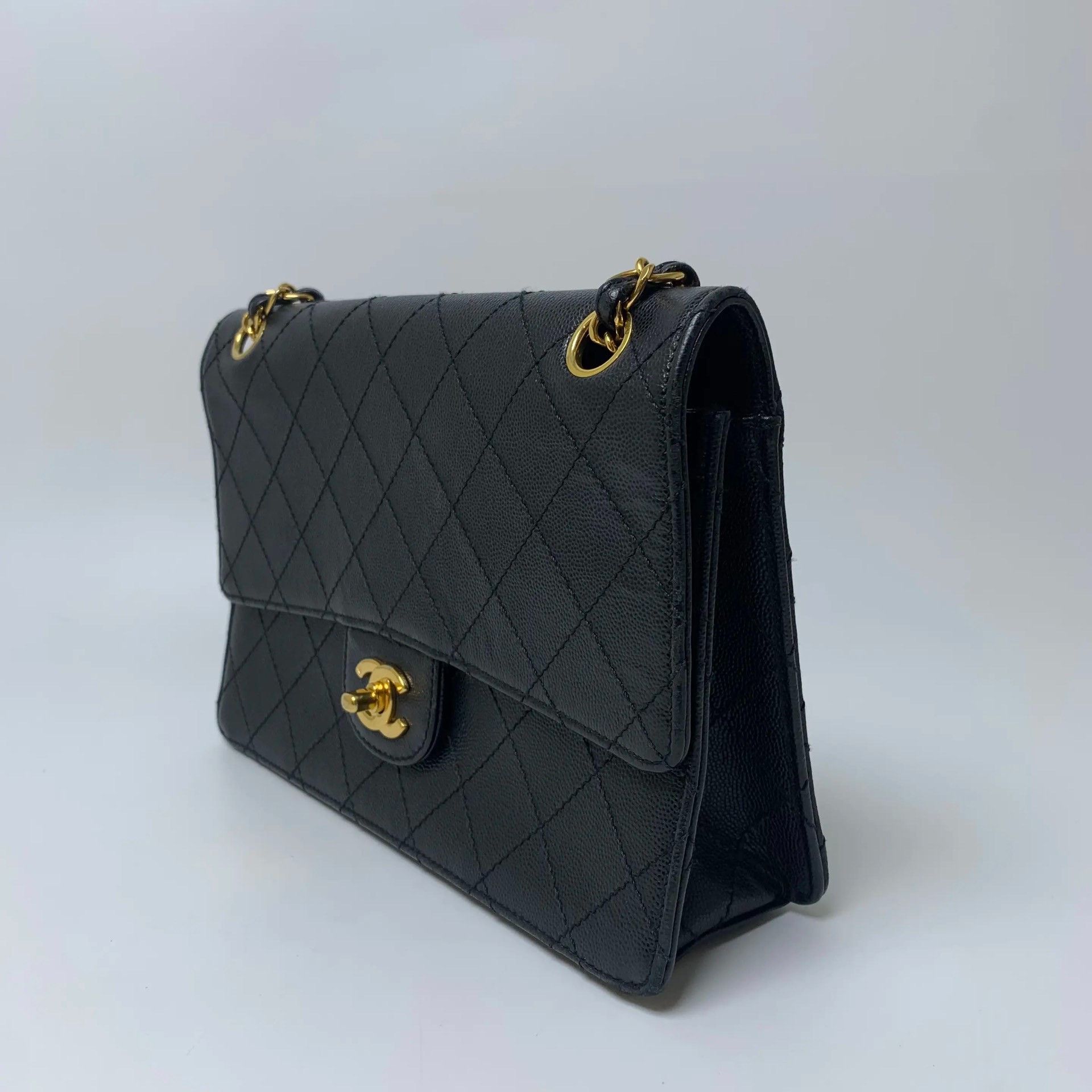 Chanel Pre-loved Bag Very good condition Size ONE SIZE - 4 Thumbnail