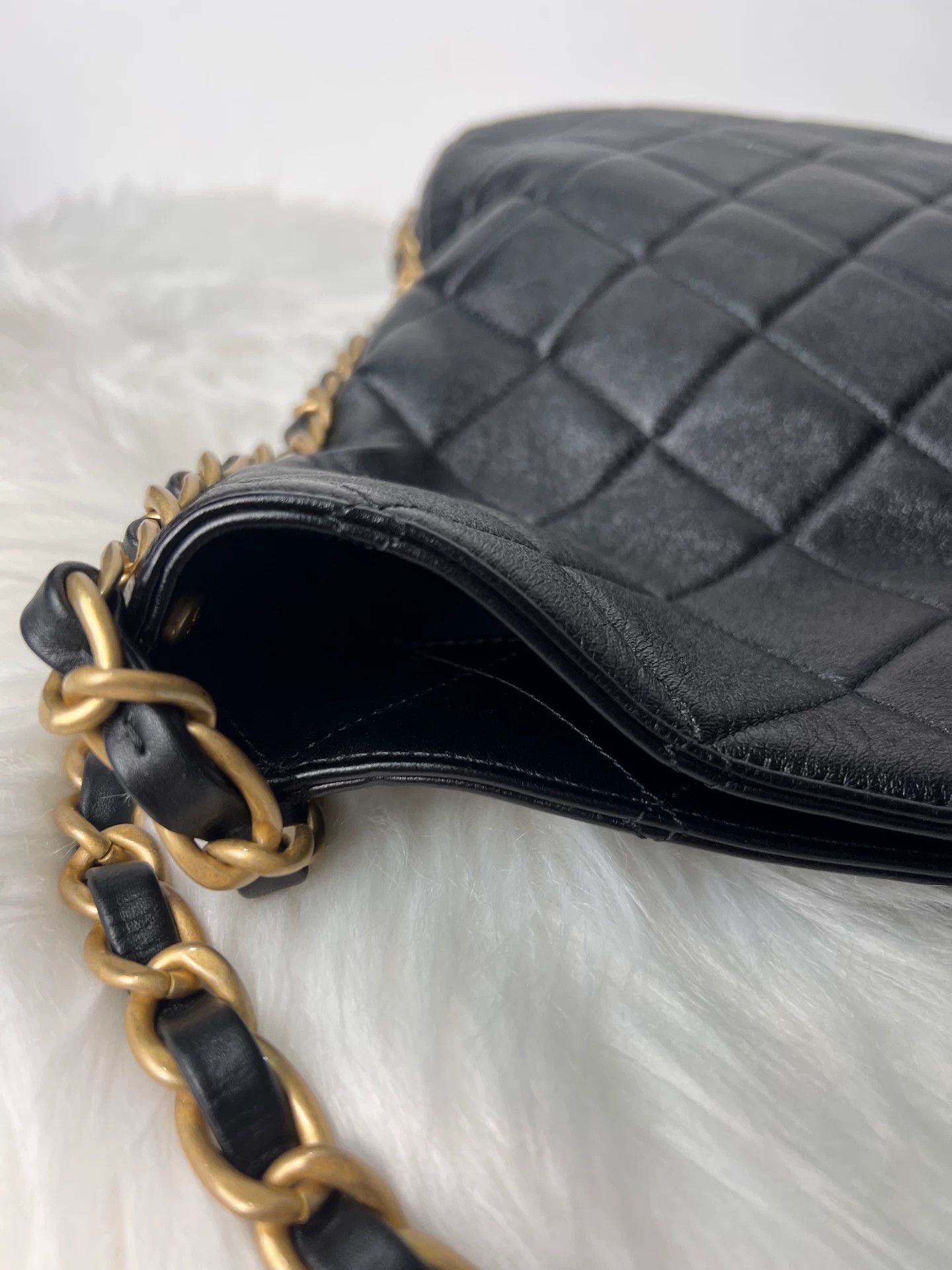 Chanel Pre-loved Bag Very good condition Size ONE SIZE - 8 Thumbnail