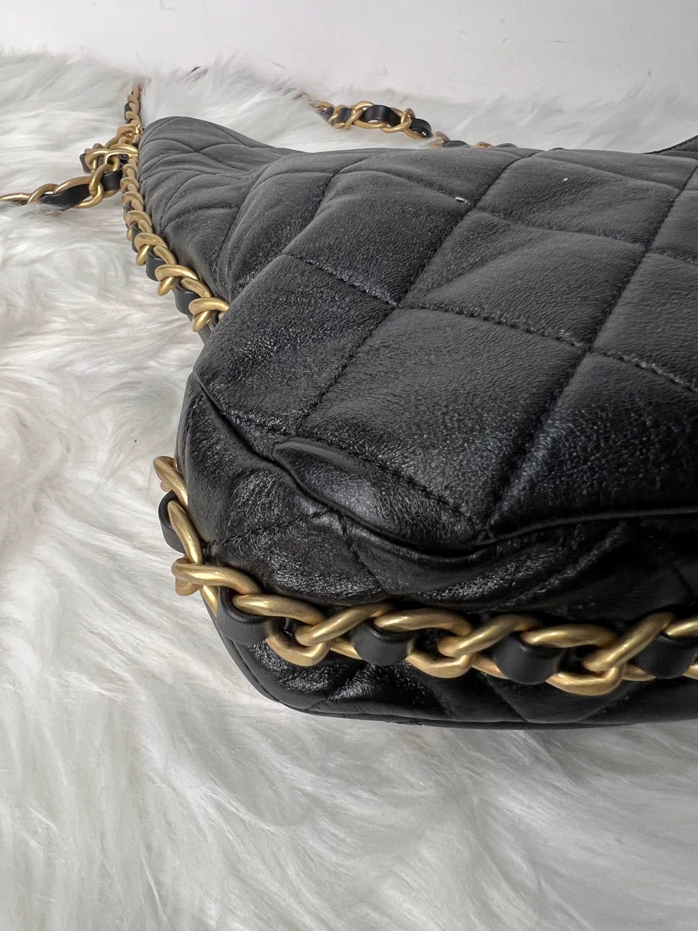 Chanel Pre-loved Bag Very good condition Size ONE SIZE - 4 Thumbnail