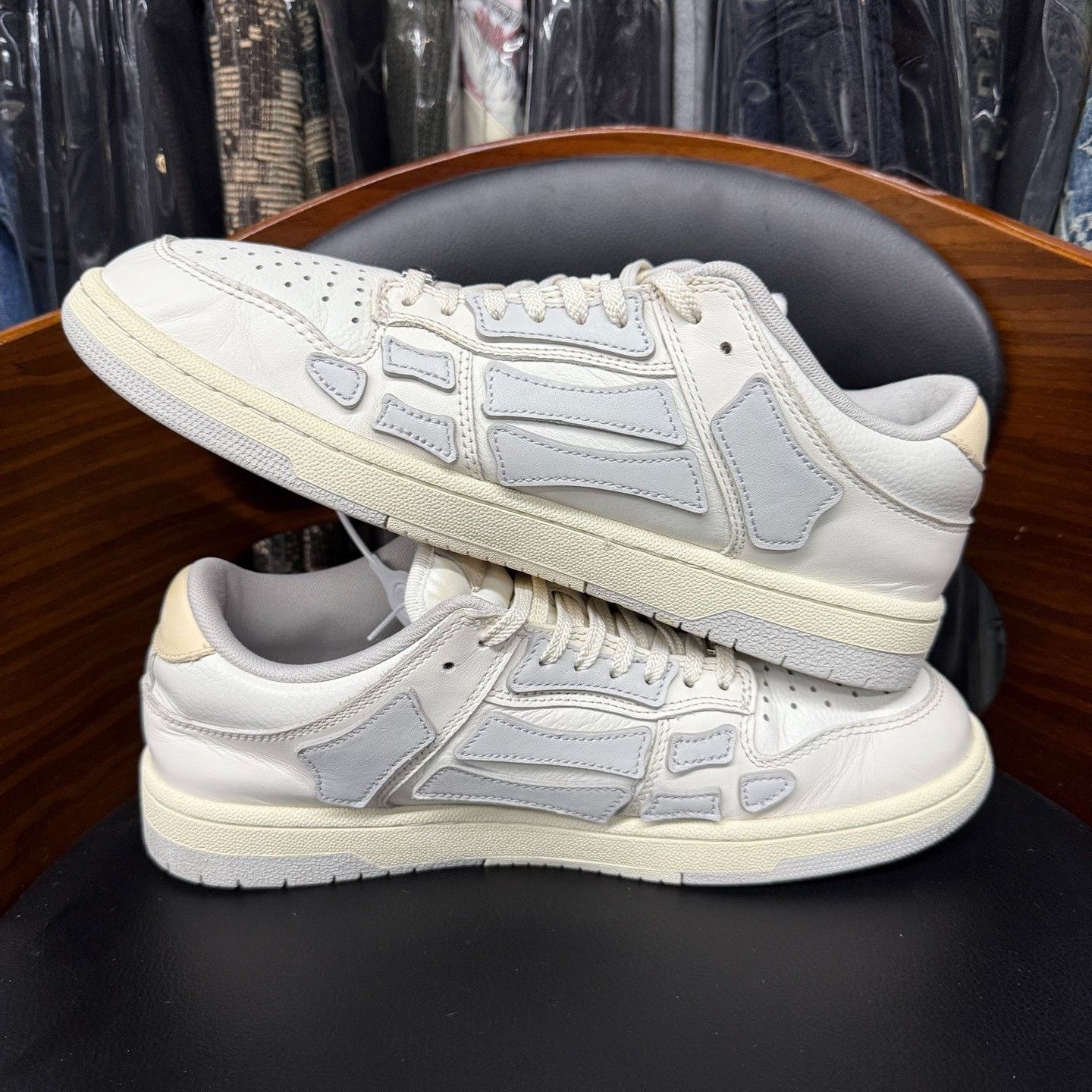 Amiri Amiri Distressed White Lowtop Sneakers 43 Men Size US 10 / EU 43 - 7 Thumbnail