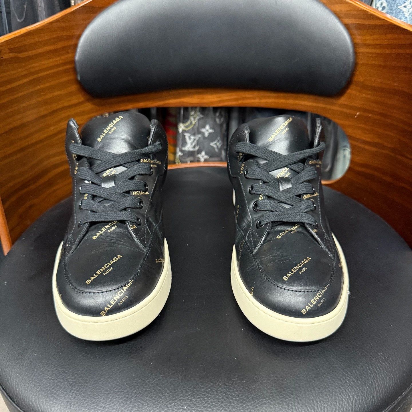Balenciaga Balenciaga Black Lowtop Sneakers 36 Women Size US 6 / IT 36 - 2 Thumbnail