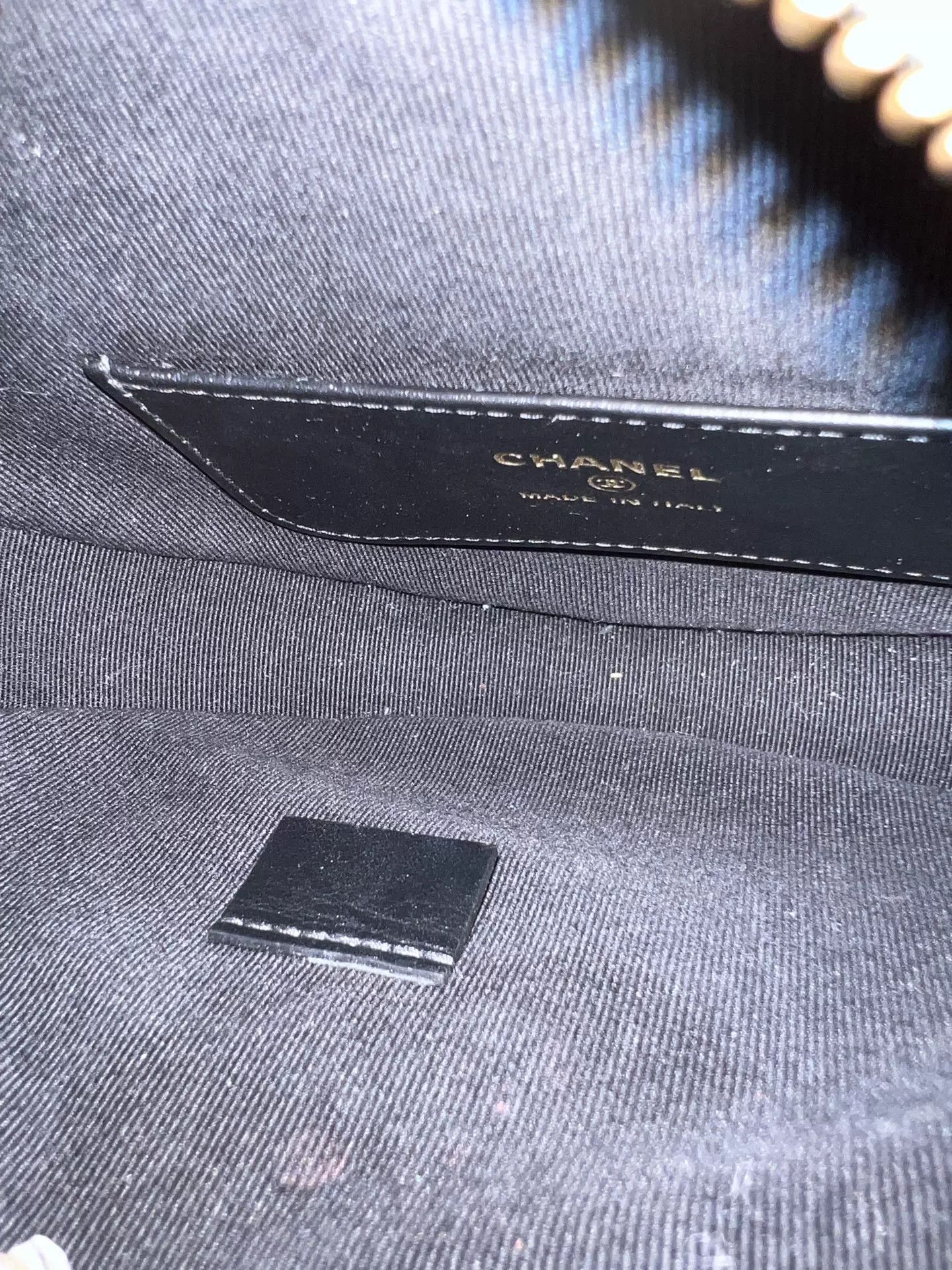 Chanel Pre-loved Bag Very good condition Size ONE SIZE - 5 Thumbnail