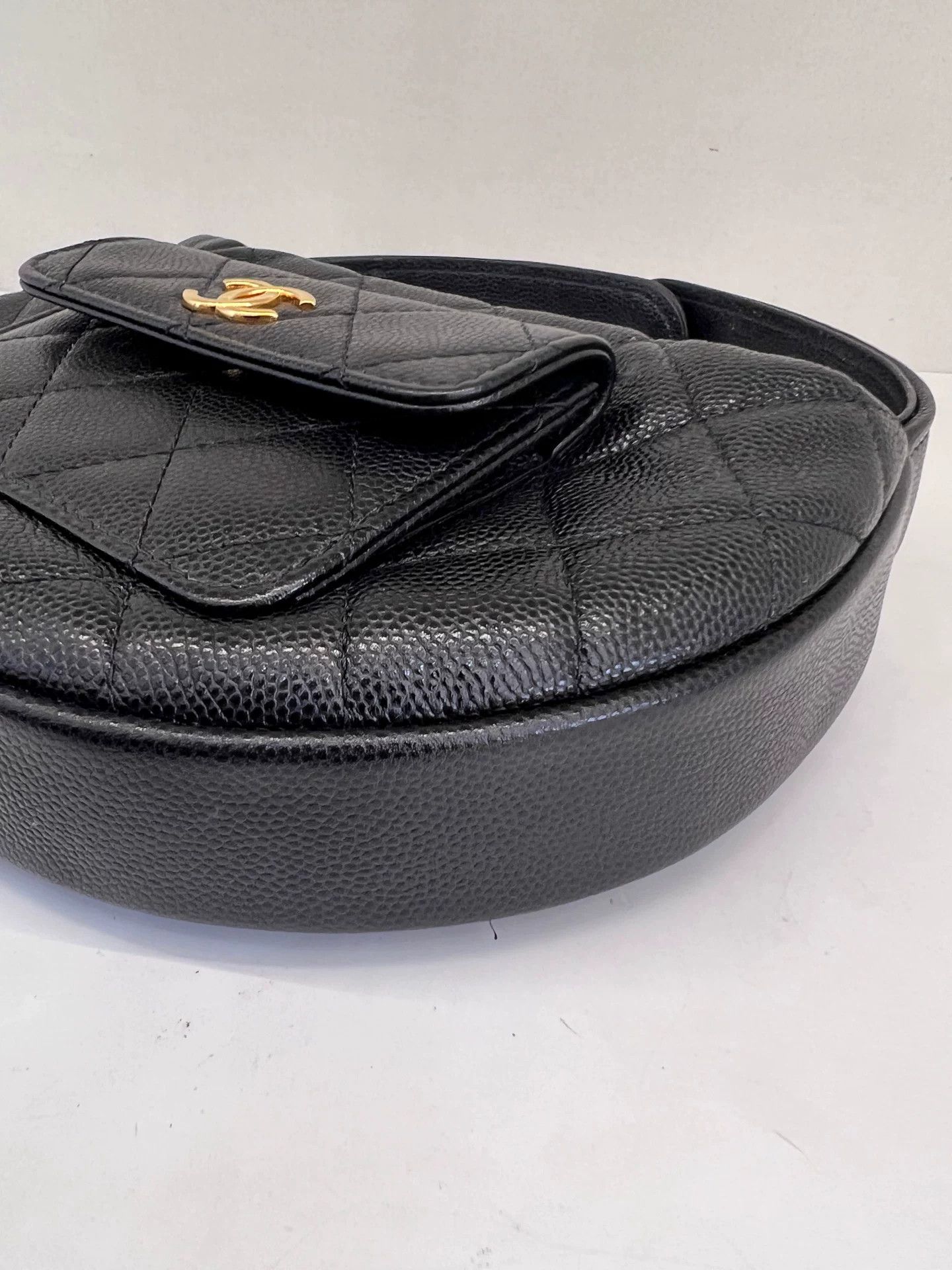 Chanel Pre-loved Bag Very good condition Size ONE SIZE - 3 Thumbnail