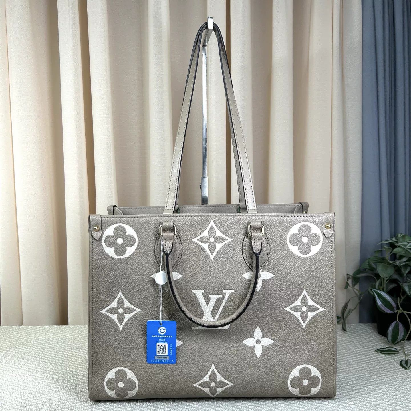 Louis Vuitton Pre-loved Bag Very good condition Size ONE SIZE - 2 Thumbnail
