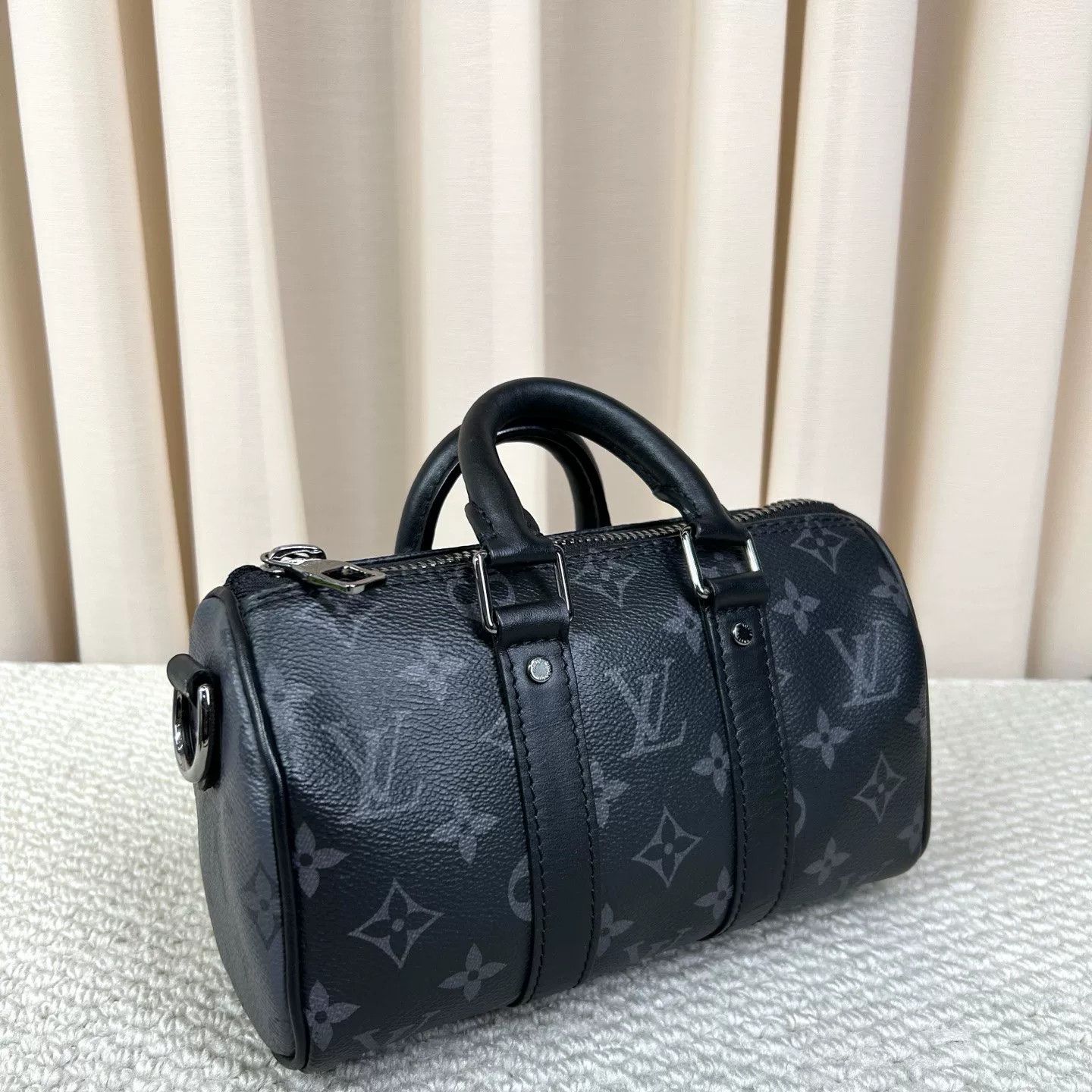 Louis Vuitton Pre-loved Bag Very good condition Size ONE SIZE - 3 Thumbnail