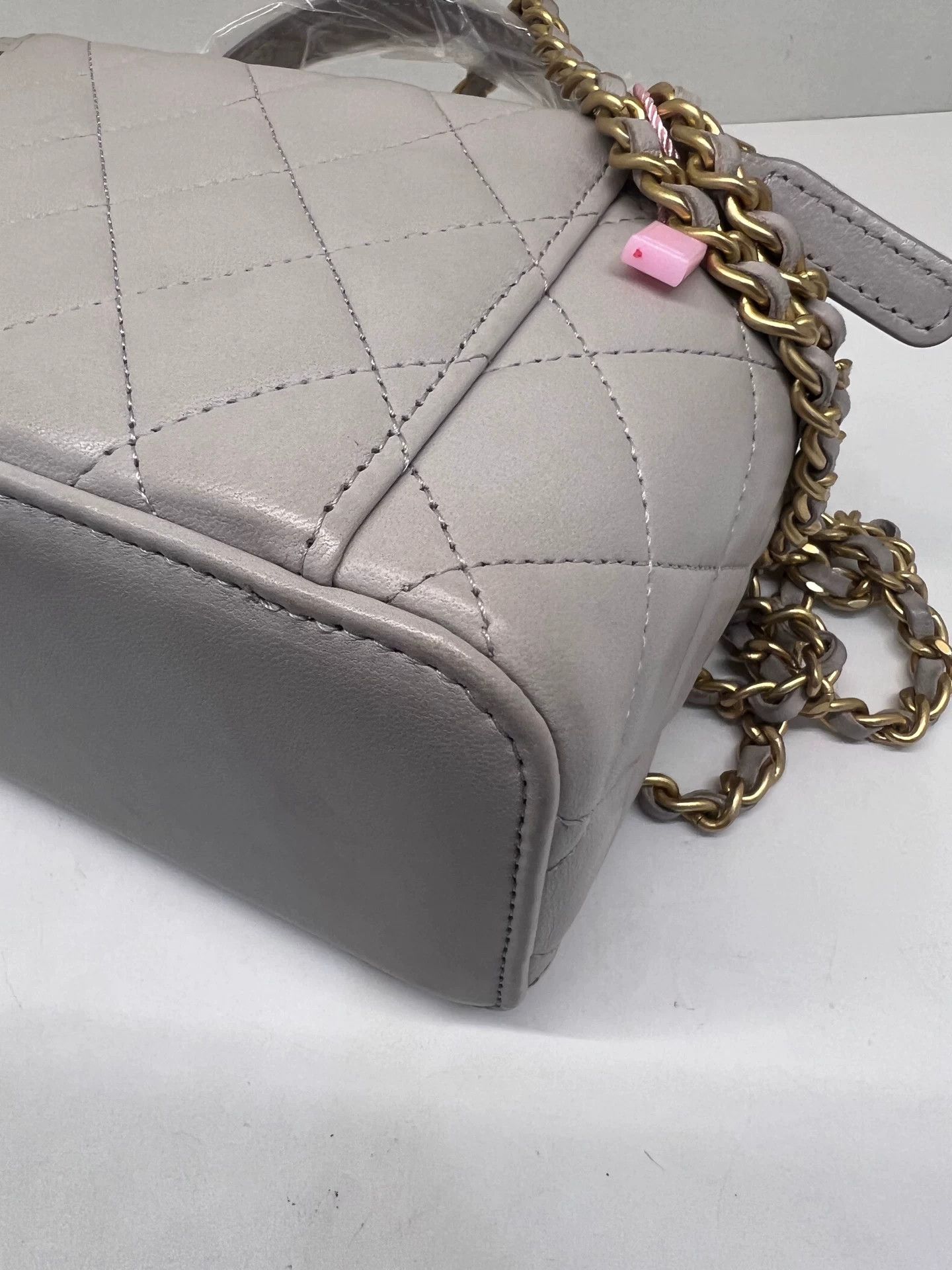 Chanel Pre-loved Bag Very good condition Size ONE SIZE - 9 Thumbnail