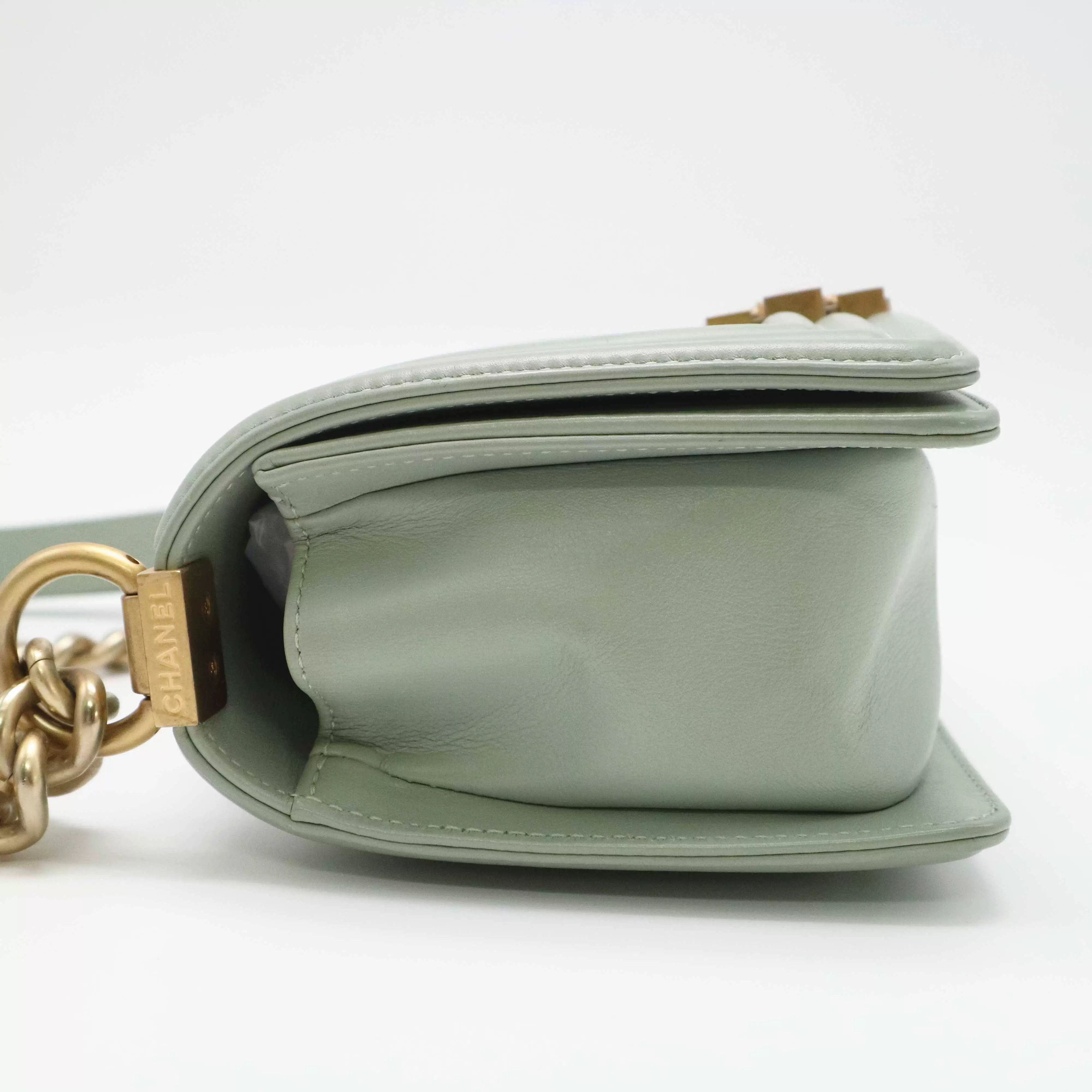 Chanel Pre-loved Bag Very good condition Size ONE SIZE - 4 Thumbnail