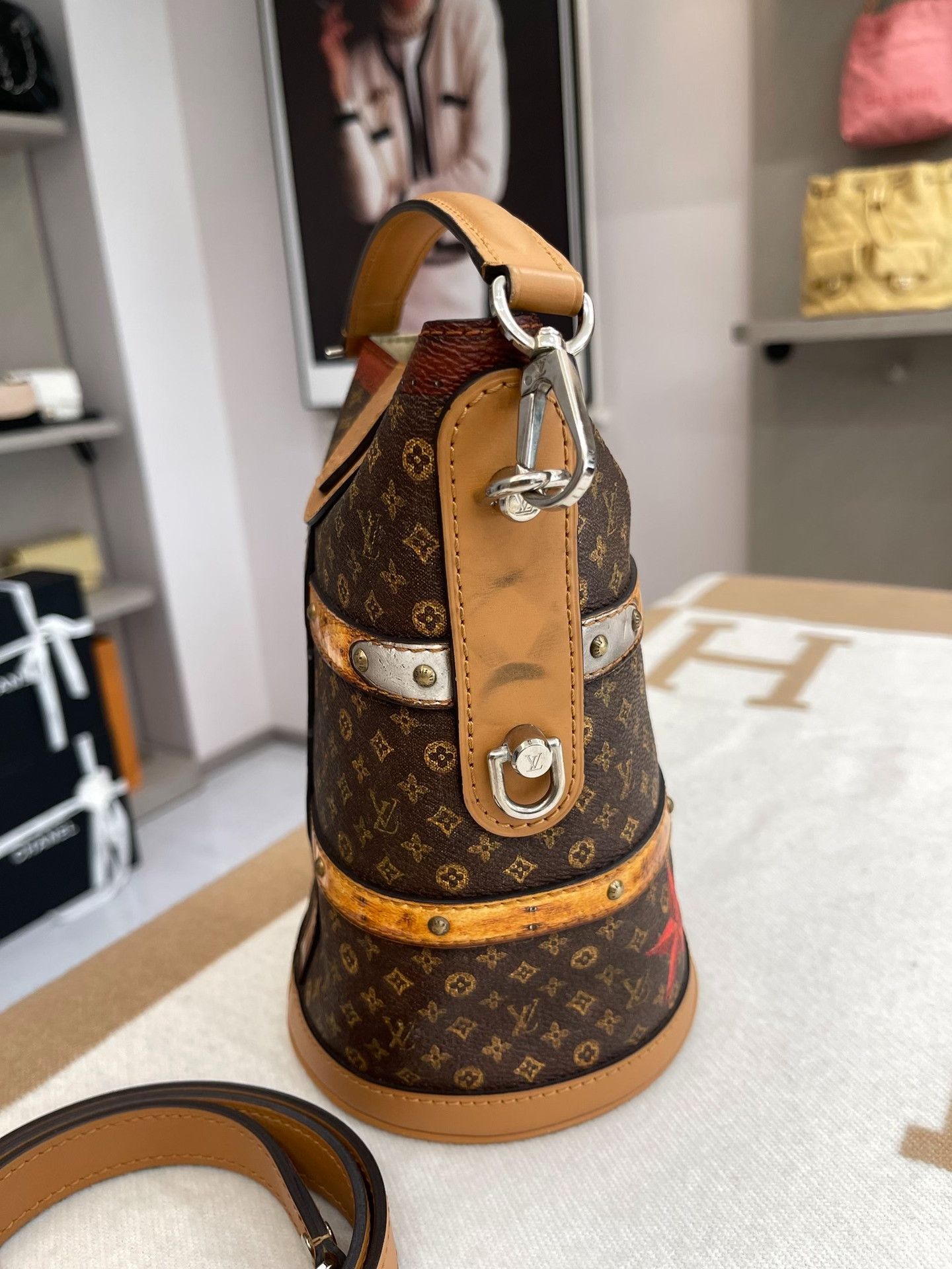 Louis Vuitton Pre-loved Bag Very good condition Size ONE SIZE - 3 Thumbnail