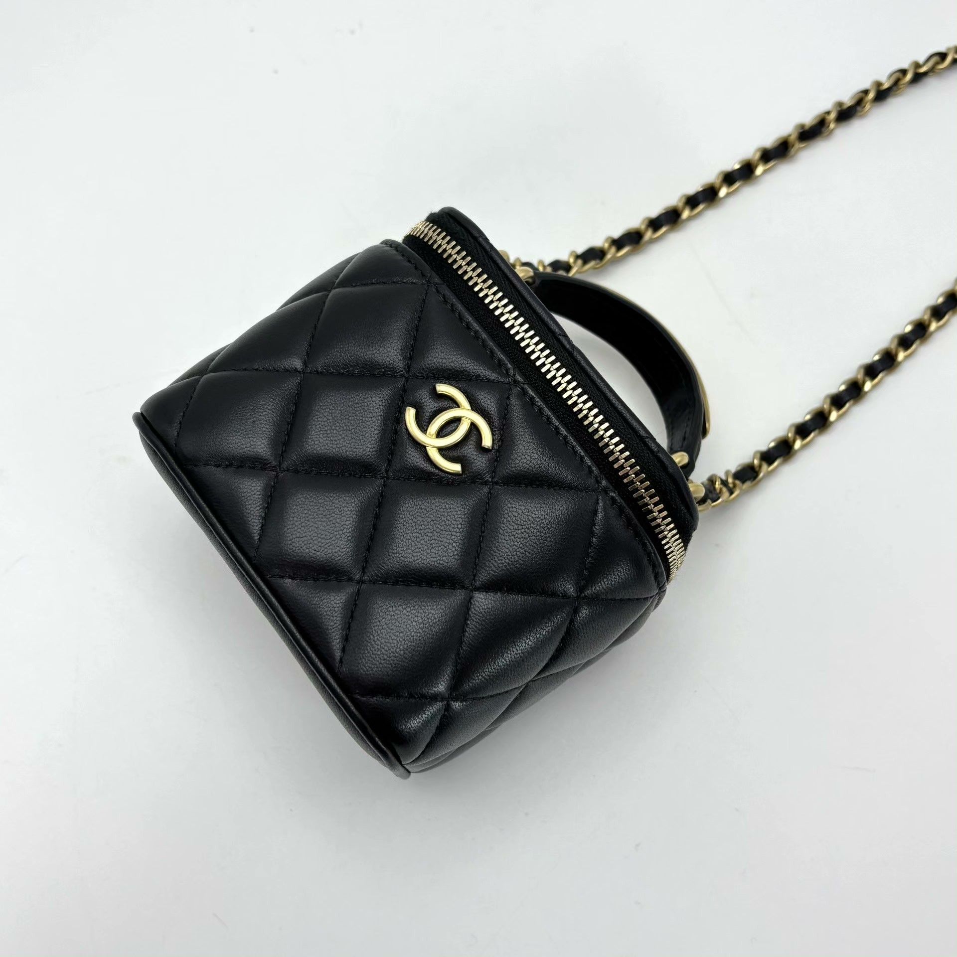 Chanel Pre-loved Bag Very good condition Size ONE SIZE - 5 Thumbnail