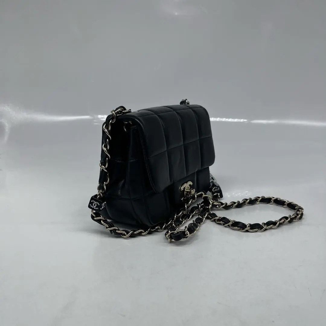 Chanel Pre-loved Bag Very good condition Size ONE SIZE - 2 Thumbnail