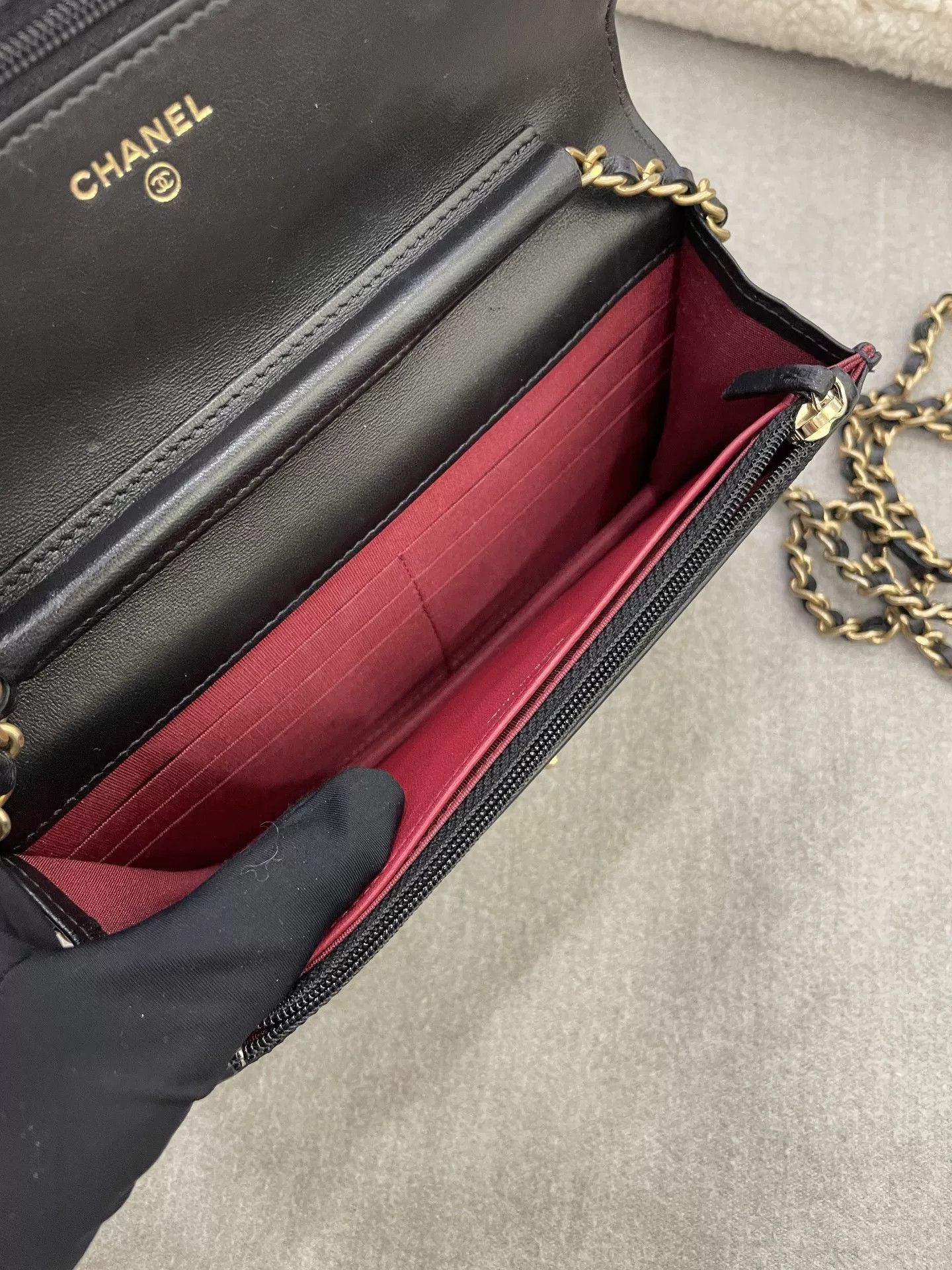 Chanel Pre-loved Bag Very good condition Size ONE SIZE - 4 Thumbnail