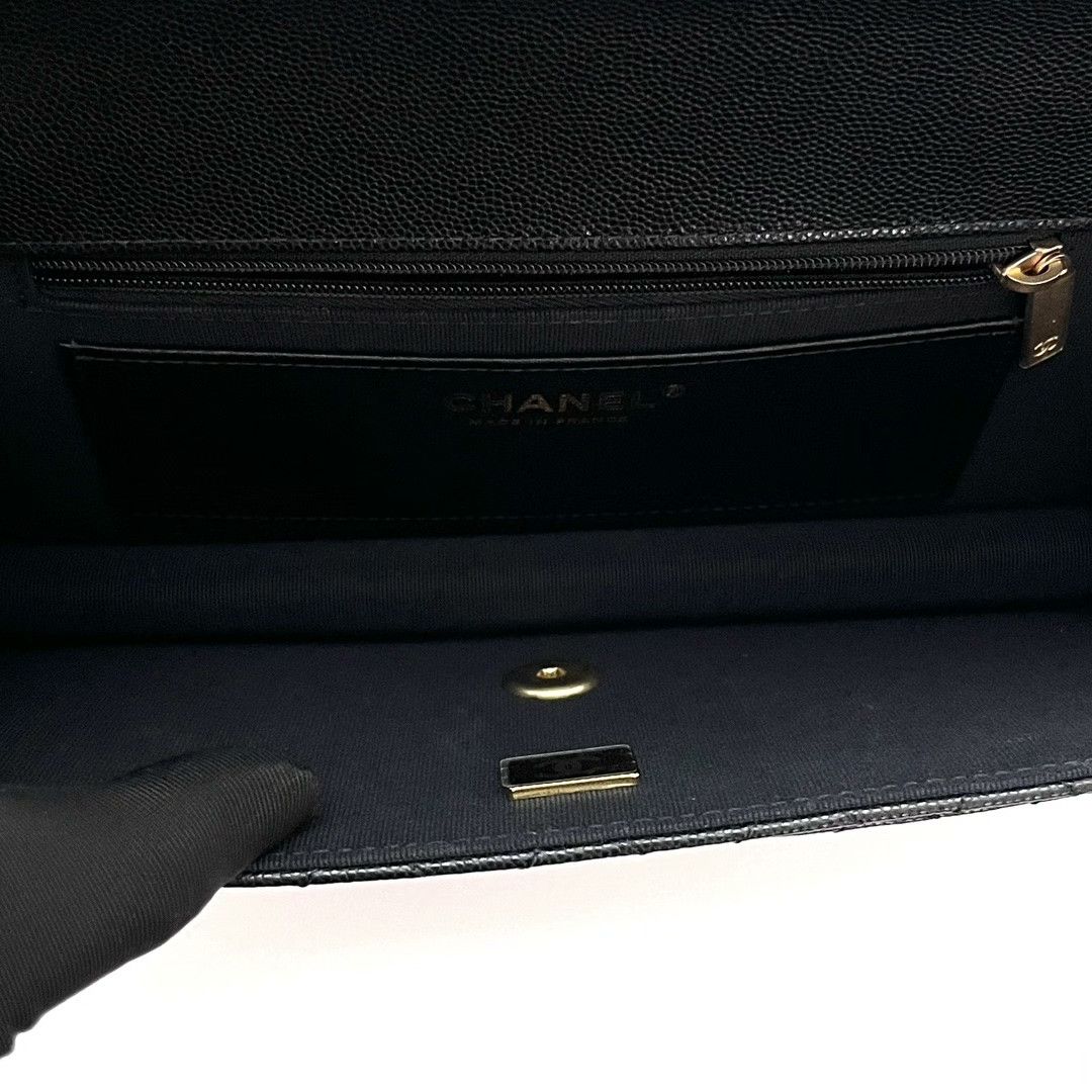 Chanel Pre-loved Bag Very good condition Size ONE SIZE - 6 Thumbnail