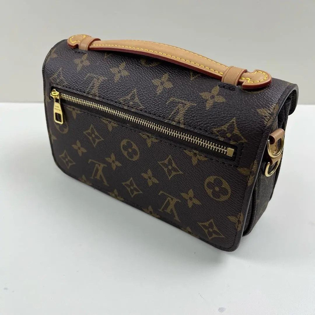 Louis Vuitton Pre-loved Bag Very good condition Size ONE SIZE - 6 Thumbnail
