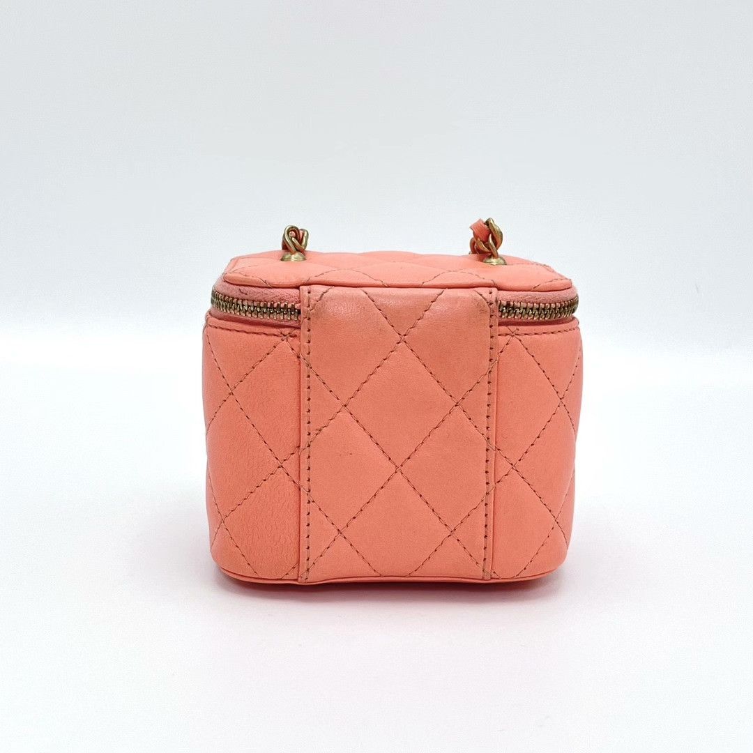 Chanel Pre-loved Bag Very good condition Size ONE SIZE - 2 Thumbnail