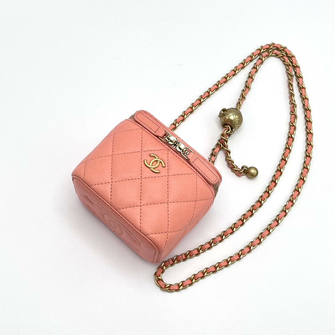 Chanel Pre-loved Bag Very good condition Size ONE SIZE - 4 Thumbnail