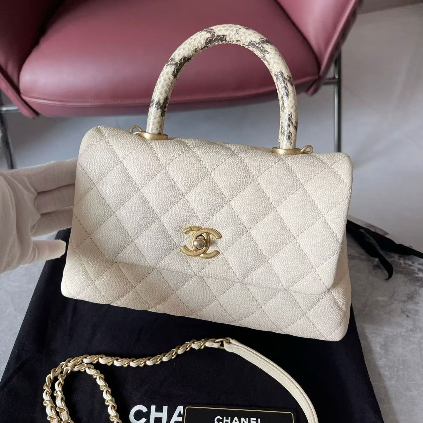 Chanel Pre-loved Bag Very good condition Size ONE SIZE - 3 Thumbnail